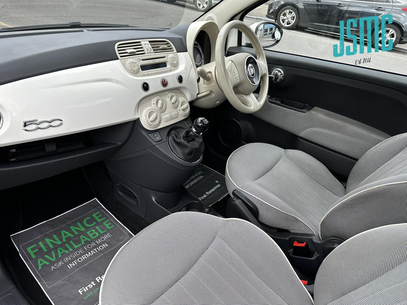Fiat 500 1.2 Lounge Hatchback 3dr Petrol Manual Euro 4 (69 bhp)