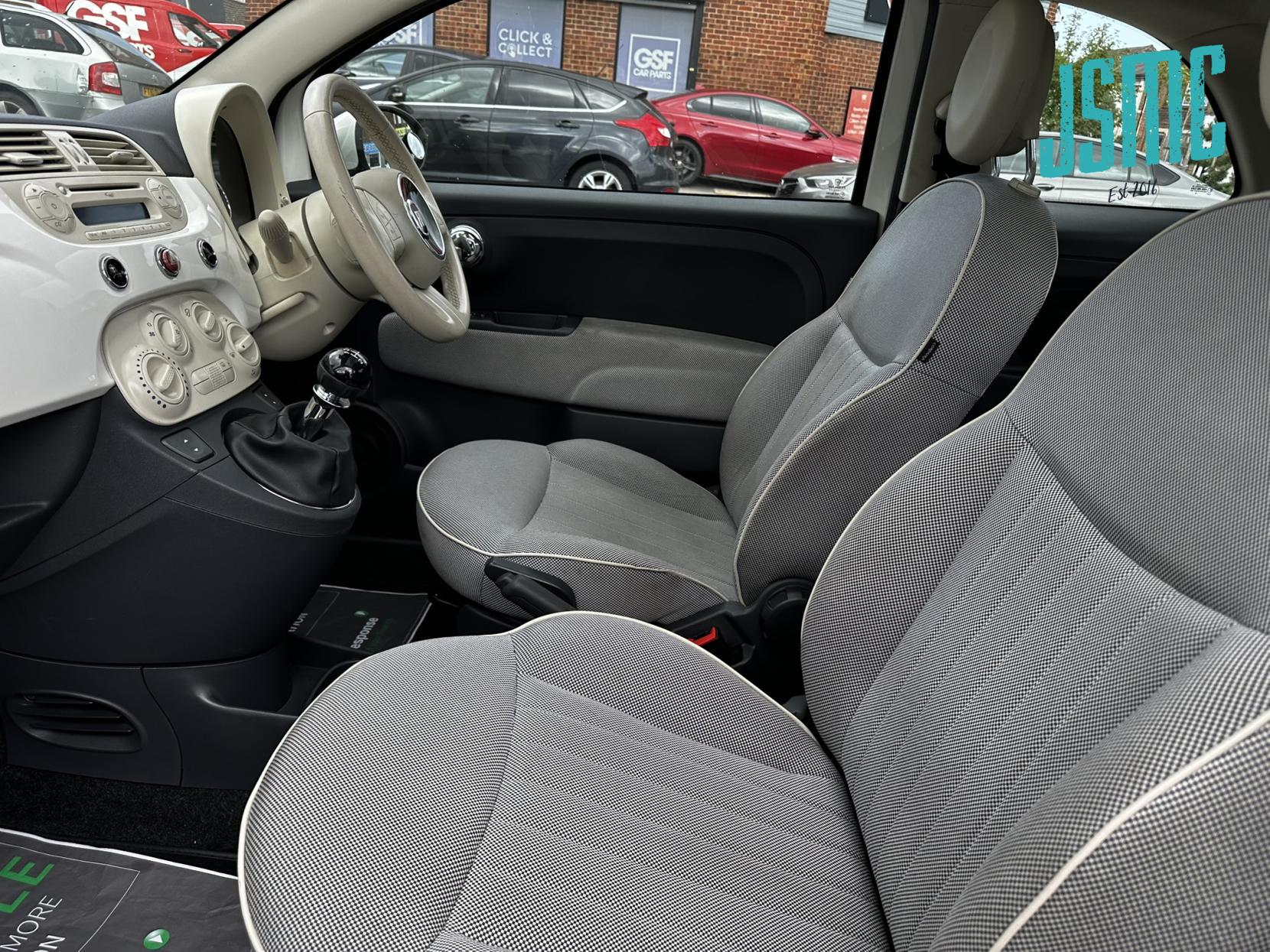 Fiat 500 1.2 Lounge Hatchback 3dr Petrol Manual Euro 4 (69 bhp)