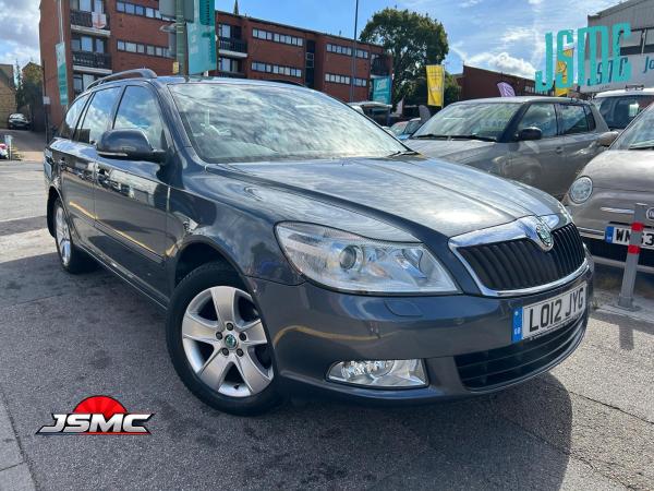 Skoda Octavia 1.4 TSI Elegance Estate 5dr Petrol DSG Euro 5 (122 ps)