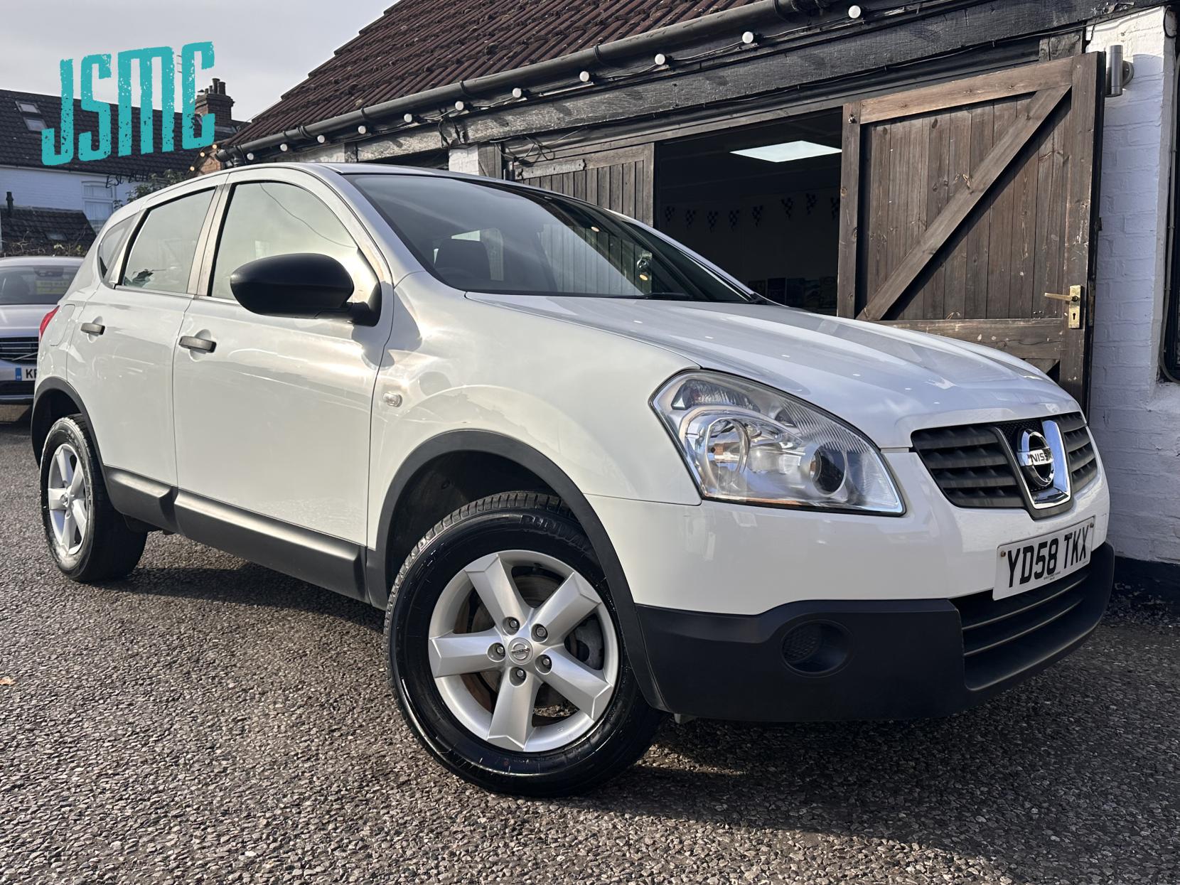 Nissan Qashqai 2.0 Visia Hatchback 5dr Petrol Manual 4WD (199 g/km, 139 bhp)