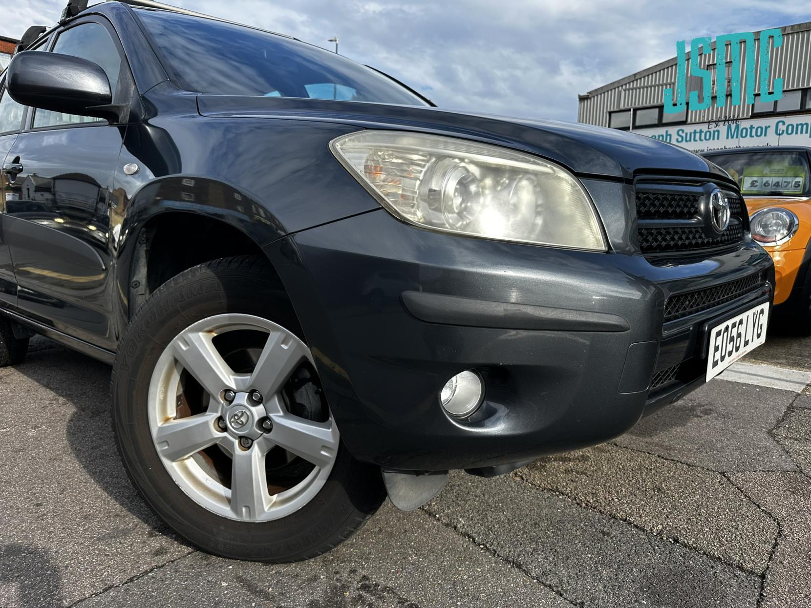 Toyota RAV4 2.0 XT4 SUV 5dr Petrol Automatic 4WD (212 g/km, 150 bhp)