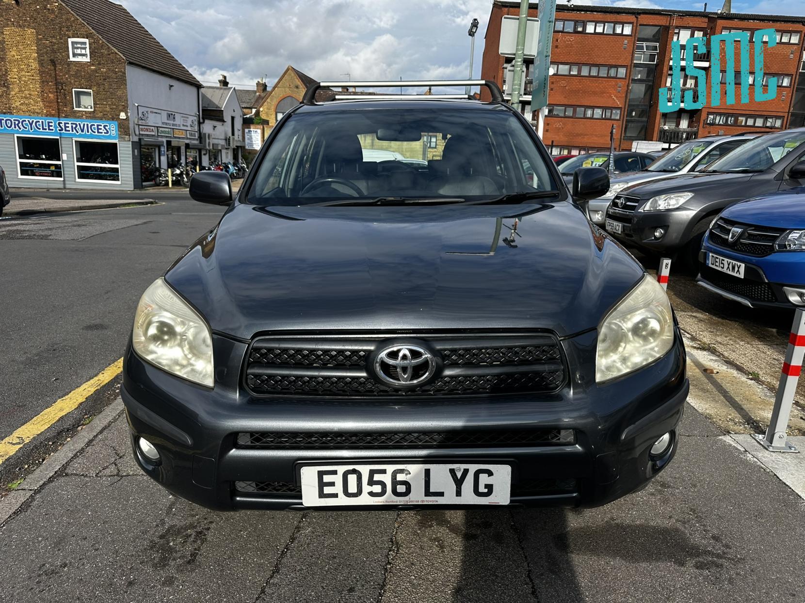 Toyota RAV4 2.0 XT4 SUV 5dr Petrol Automatic 4WD (212 g/km, 150 bhp)