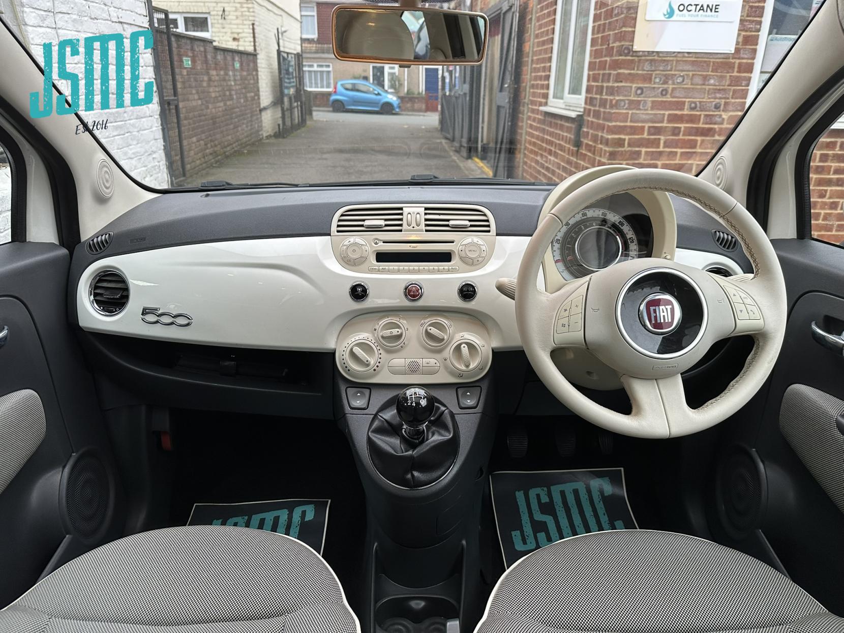 Fiat 500 1.2 Lounge Hatchback 3dr Petrol Manual Euro 4 (69 bhp)