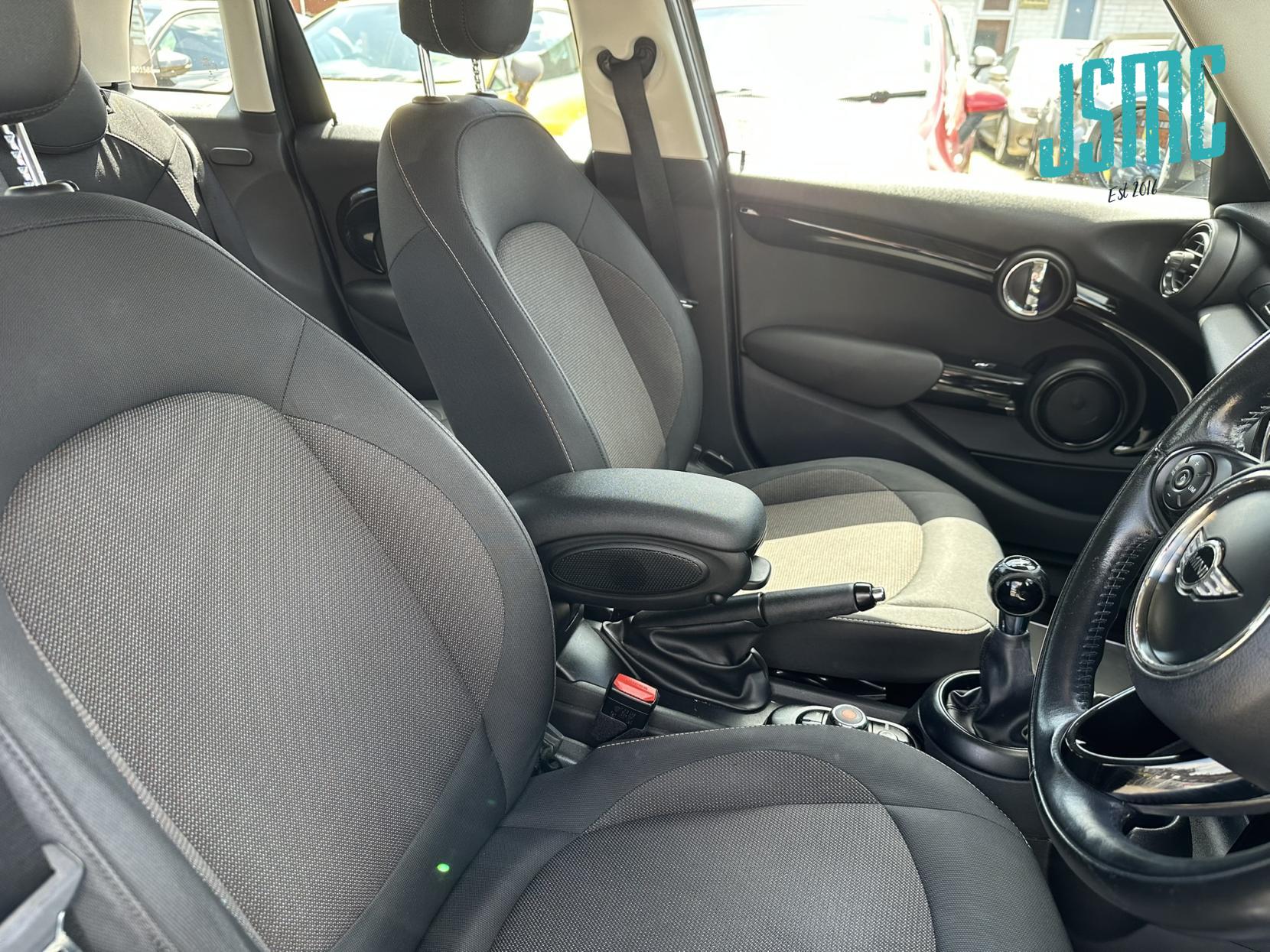 MINI Hatch 1.2 One Hatchback 5dr Petrol Manual Euro 6 (s/s) (102 ps)