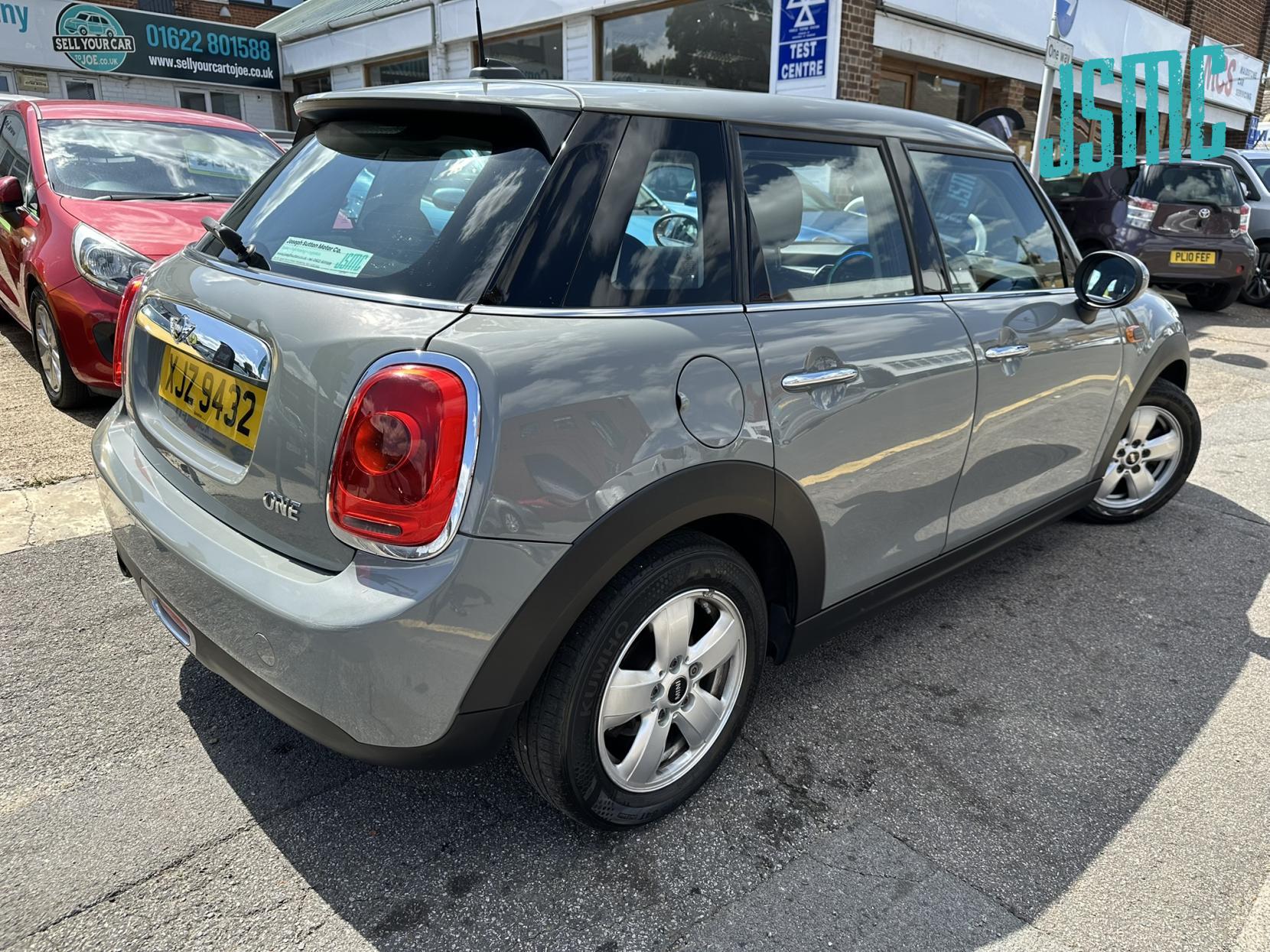 MINI Hatch 1.2 One Hatchback 5dr Petrol Manual Euro 6 (s/s) (102 ps)