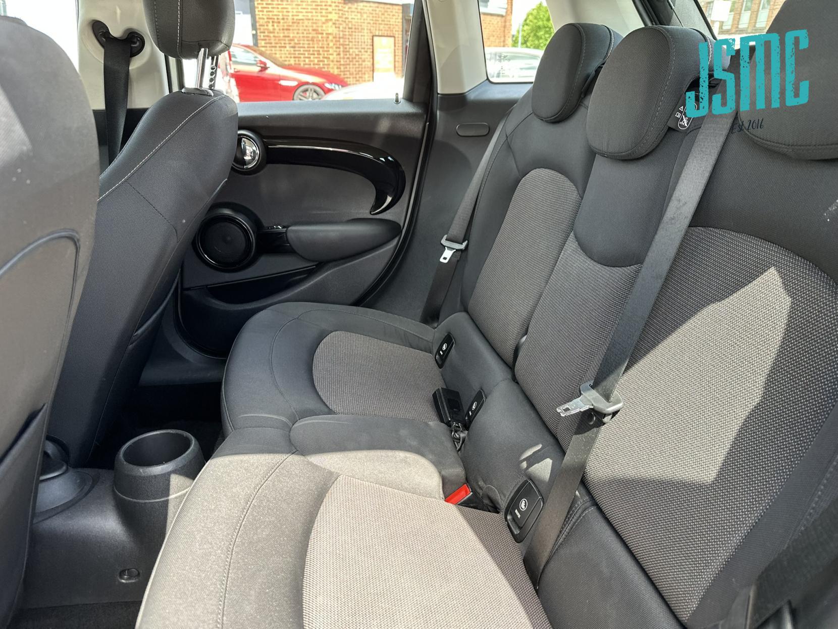 MINI Hatch 1.2 One Hatchback 5dr Petrol Manual Euro 6 (s/s) (102 ps)