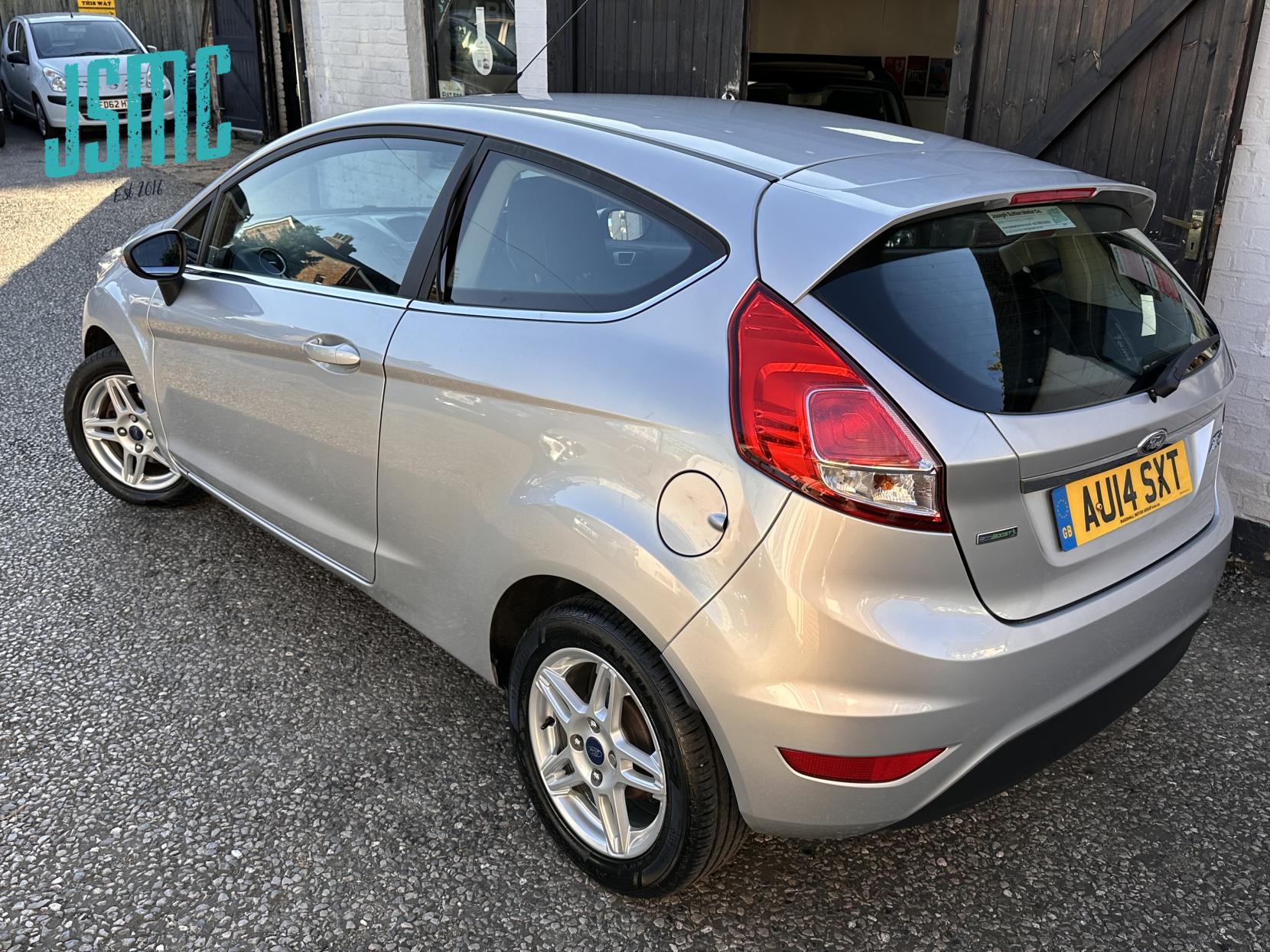 Ford Fiesta 1.0T EcoBoost Zetec Hatchback 3dr Petrol Manual Euro 5 (s/s) (100 ps)