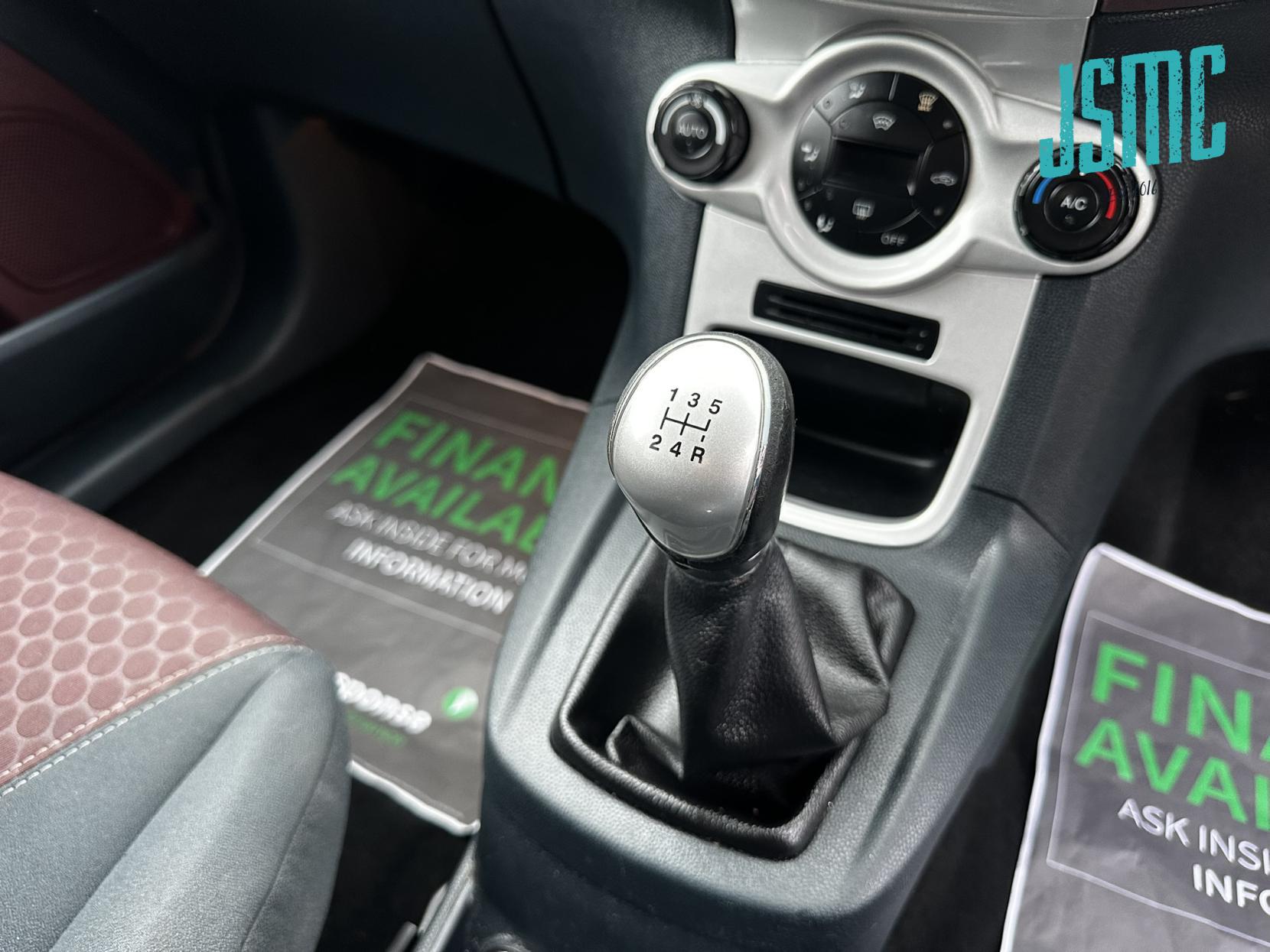 Ford Fiesta 1.4 Titanium Hatchback 5dr Petrol Manual (133 g/km, 94 bhp)