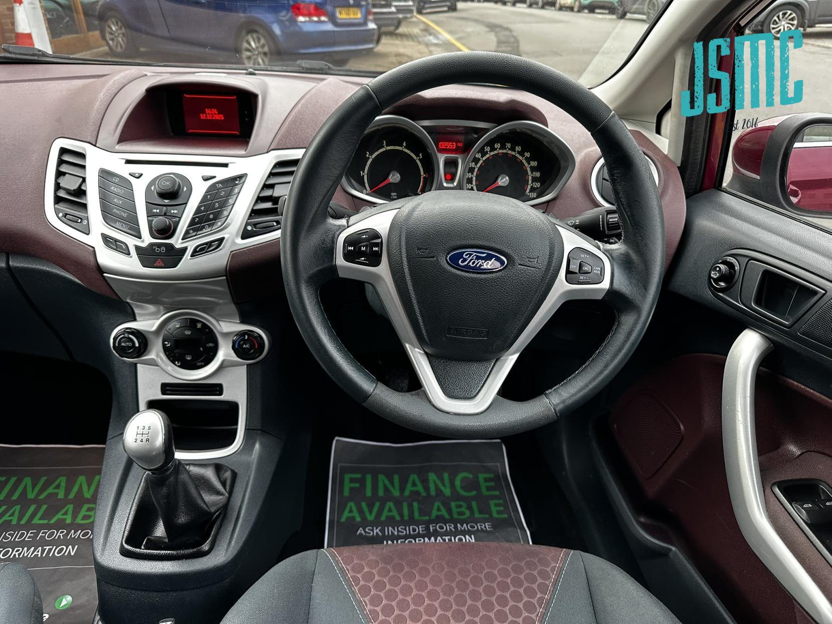 Ford Fiesta 1.4 Titanium Hatchback 5dr Petrol Manual (133 g/km, 94 bhp)