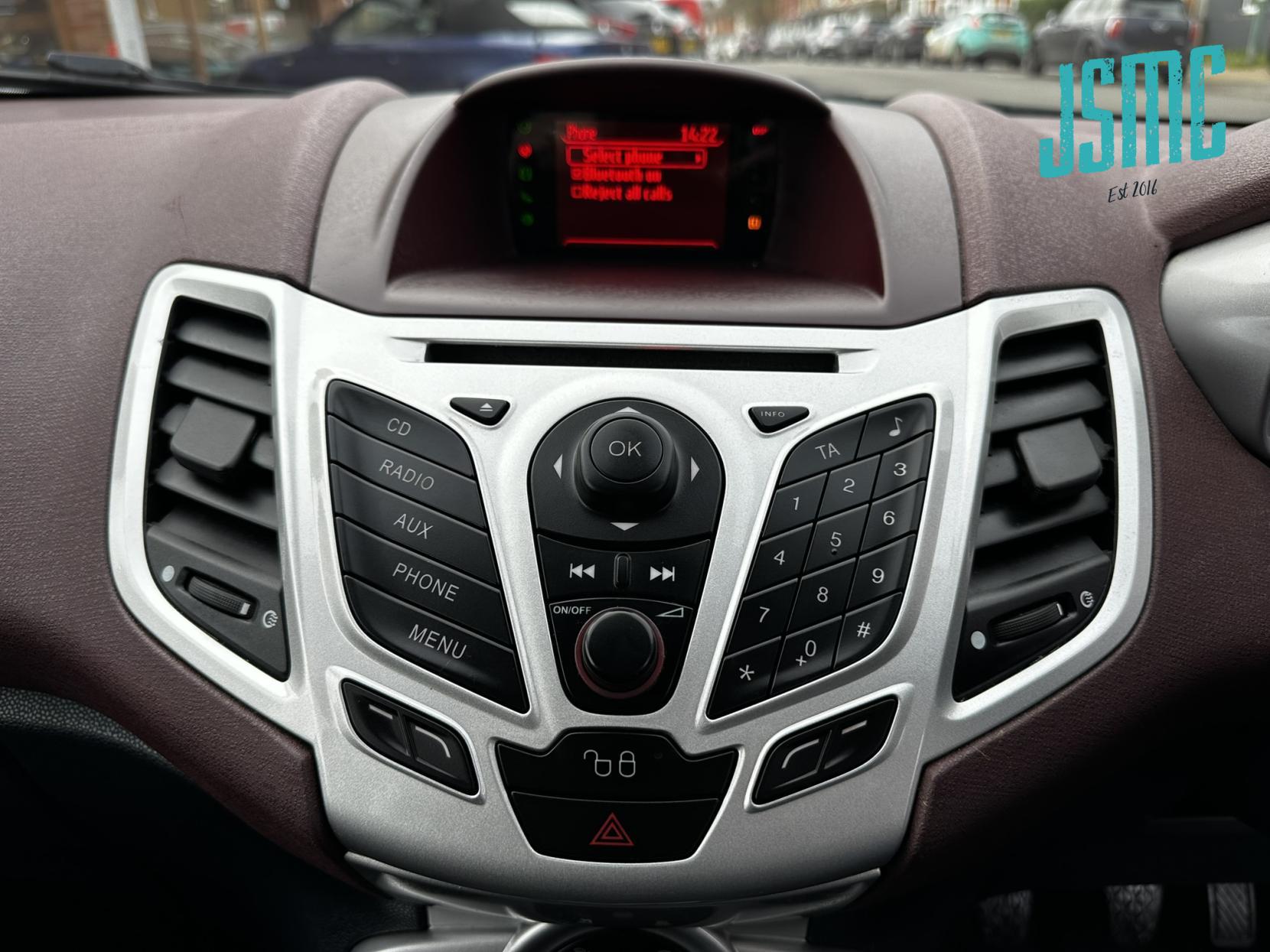 Ford Fiesta 1.4 Titanium Hatchback 5dr Petrol Manual (133 g/km, 94 bhp)