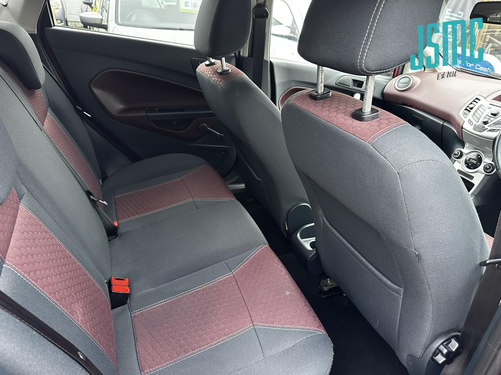 Ford Fiesta 1.4 Titanium Hatchback 5dr Petrol Manual (133 g/km, 94 bhp)