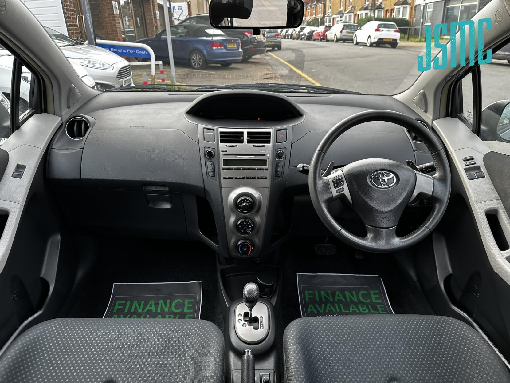 Toyota Yaris 1.33 Dual VVT-i TR Hatchback 5dr Petrol MultiMode Euro 4 (s/s) (101 ps)