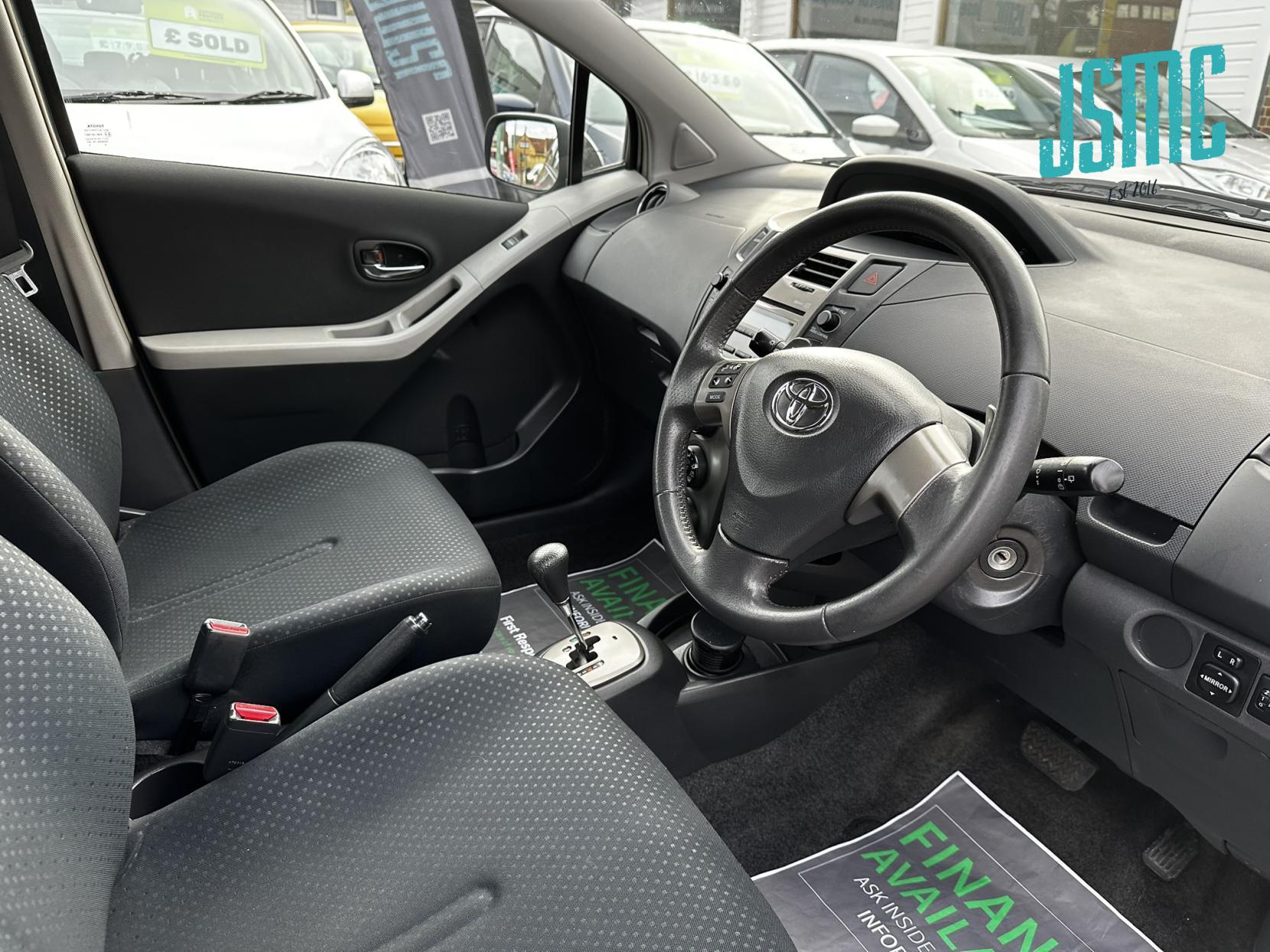 Toyota Yaris 1.33 Dual VVT-i TR Hatchback 5dr Petrol MultiMode Euro 4 (s/s) (101 ps)