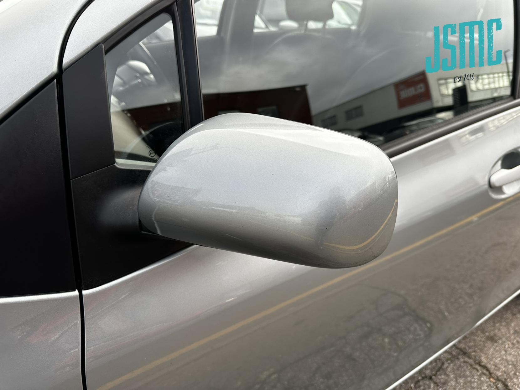 Toyota Yaris 1.33 Dual VVT-i TR Hatchback 5dr Petrol MultiMode Euro 4 (s/s) (101 ps)