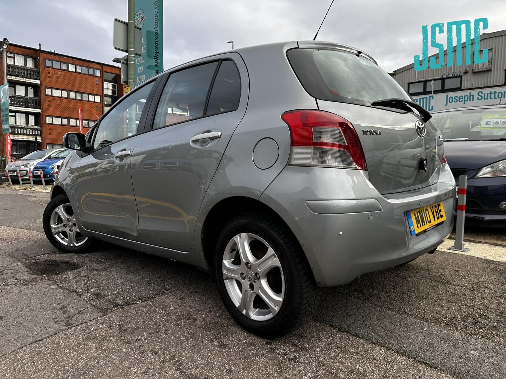 Toyota Yaris 1.33 Dual VVT-i TR Hatchback 5dr Petrol MultiMode Euro 4 (s/s) (101 ps)