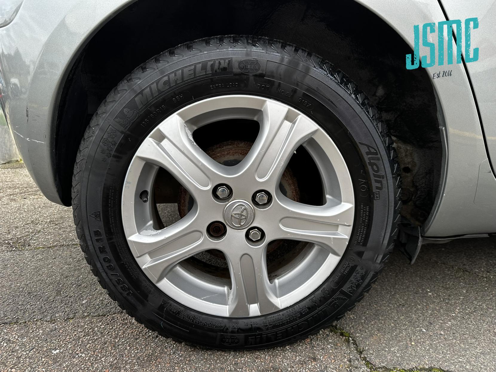 Toyota Yaris 1.33 Dual VVT-i TR Hatchback 5dr Petrol MultiMode Euro 4 (s/s) (101 ps)