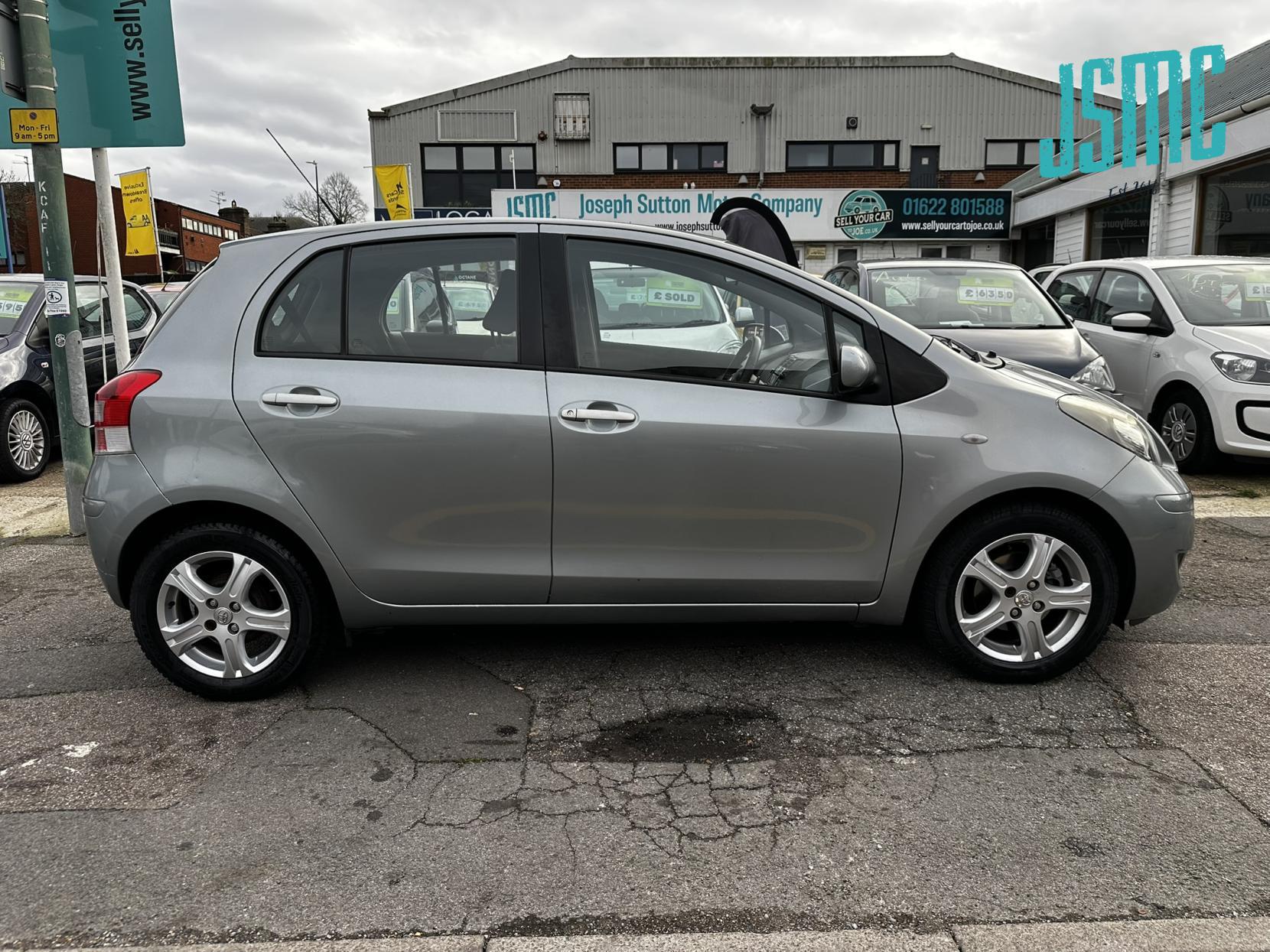 Toyota Yaris 1.33 Dual VVT-i TR Hatchback 5dr Petrol MultiMode Euro 4 (s/s) (101 ps)