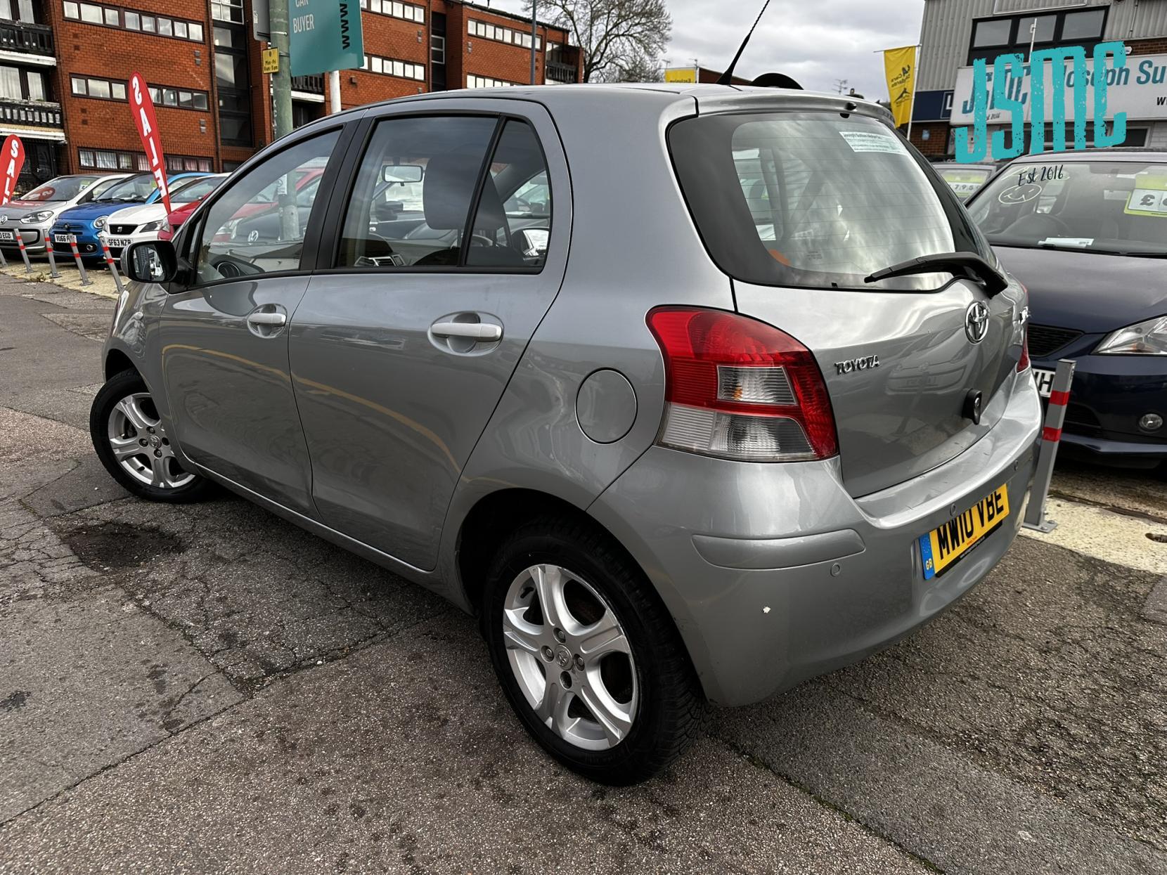 Toyota Yaris 1.33 Dual VVT-i TR Hatchback 5dr Petrol MultiMode Euro 4 (s/s) (101 ps)