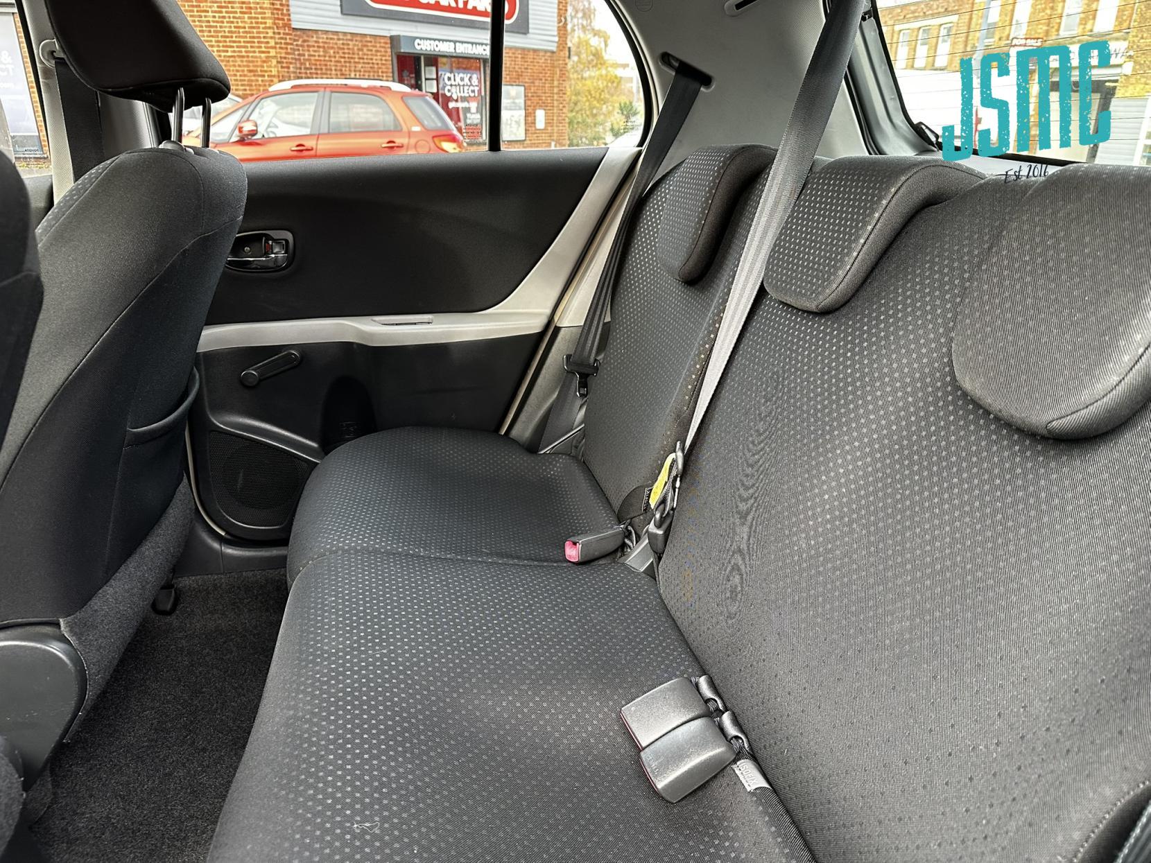 Toyota Yaris 1.33 Dual VVT-i TR Hatchback 5dr Petrol MultiMode Euro 4 (s/s) (101 ps)