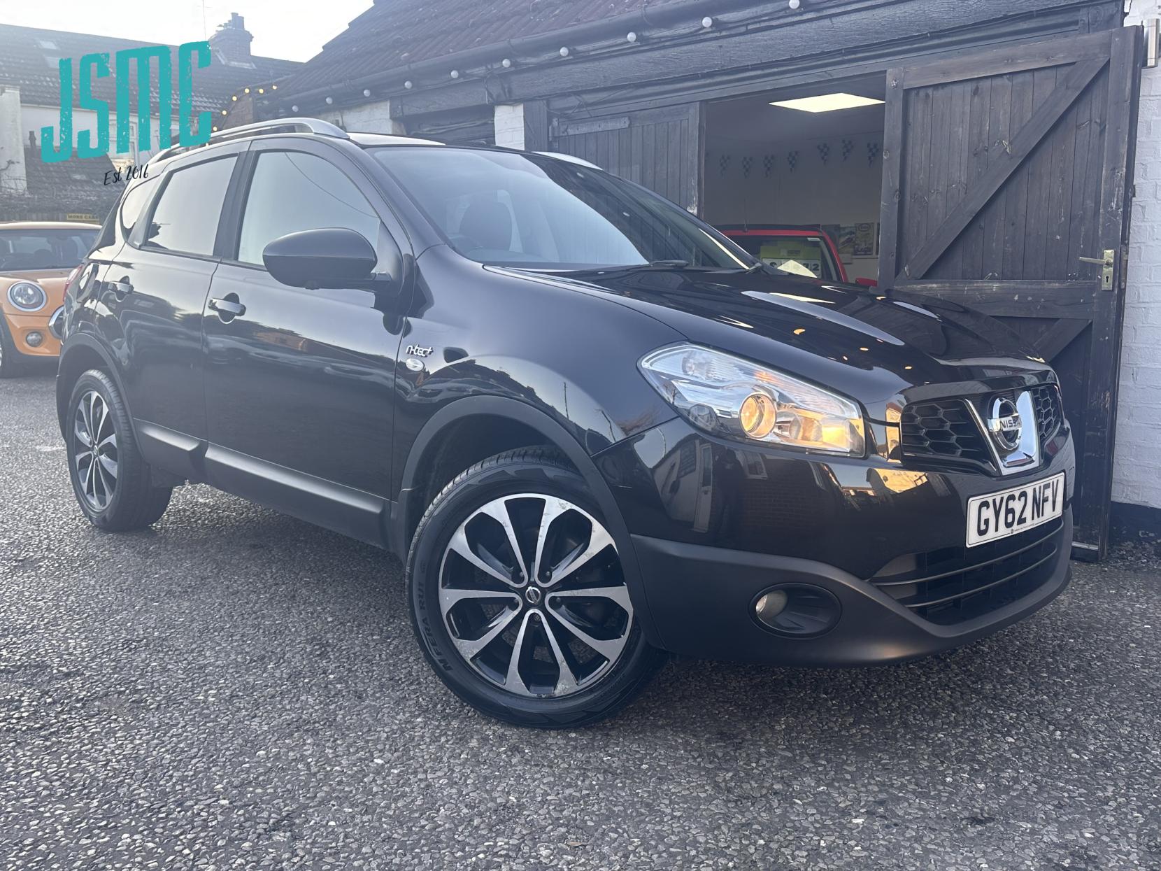 Nissan Qashqai 1.6 n-tec+ SUV 5dr Petrol CVT 2WD Euro 5 (117 ps)