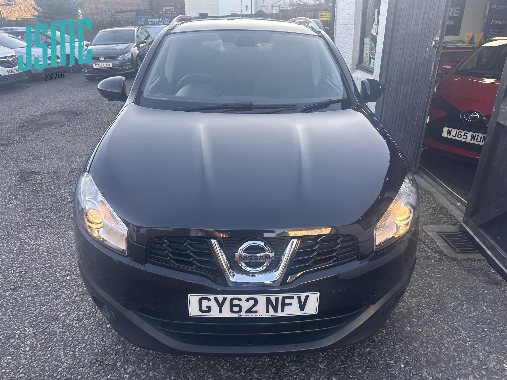 Nissan Qashqai 1.6 n-tec+ SUV 5dr Petrol CVT 2WD Euro 5 (117 ps)