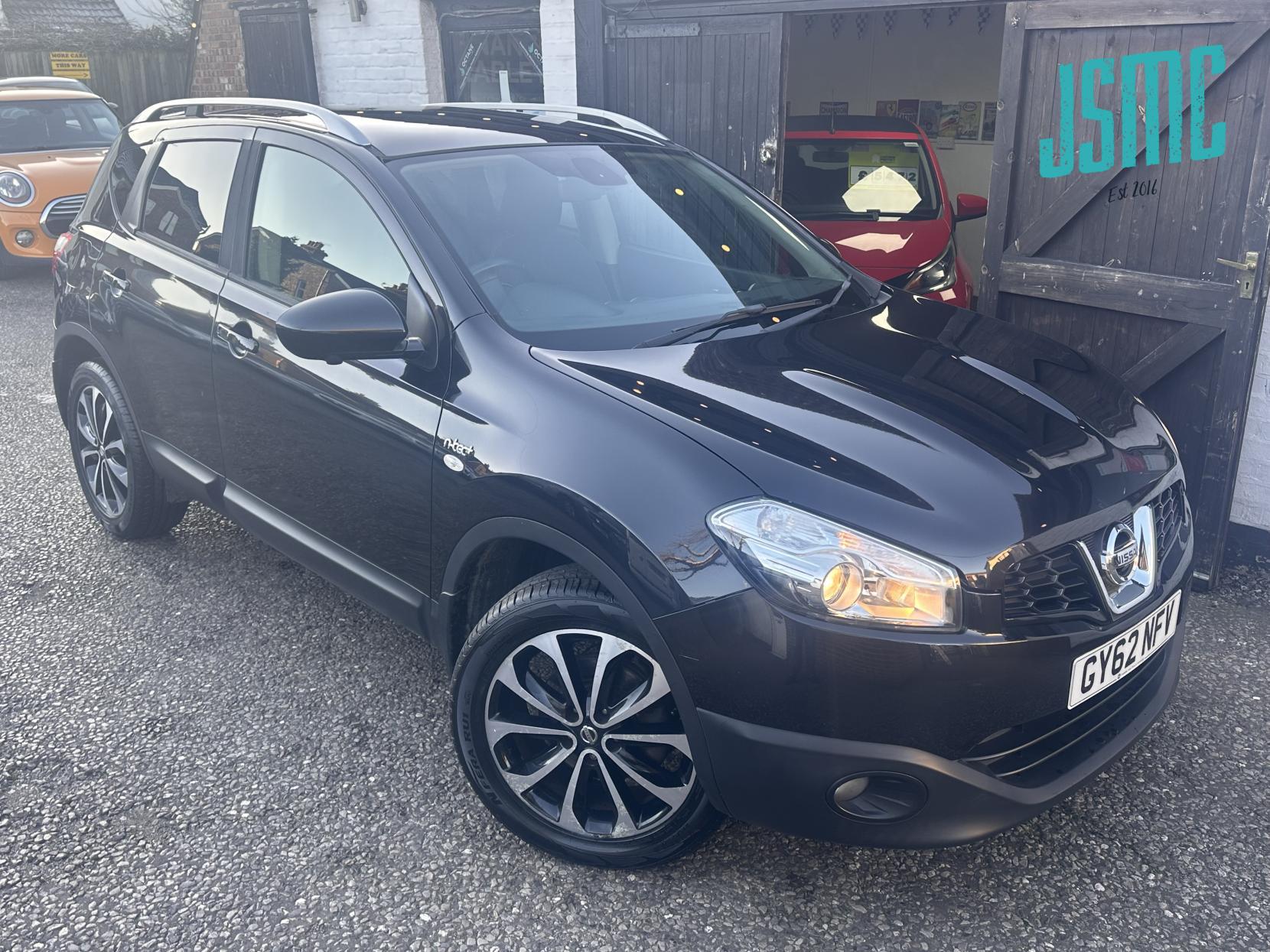 Nissan Qashqai 1.6 n-tec+ SUV 5dr Petrol CVT 2WD Euro 5 (117 ps)