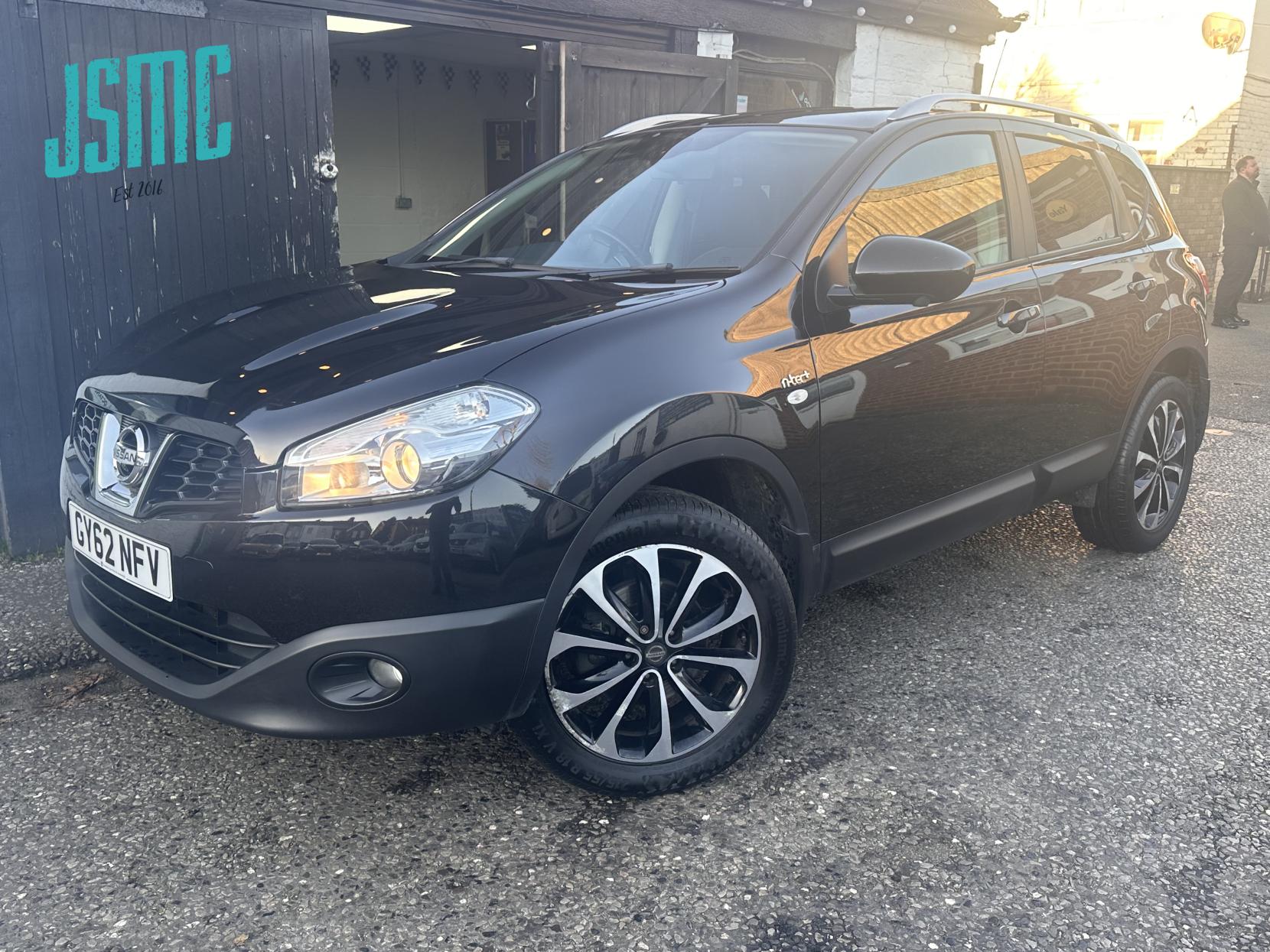 Nissan Qashqai 1.6 n-tec+ SUV 5dr Petrol CVT 2WD Euro 5 (117 ps)