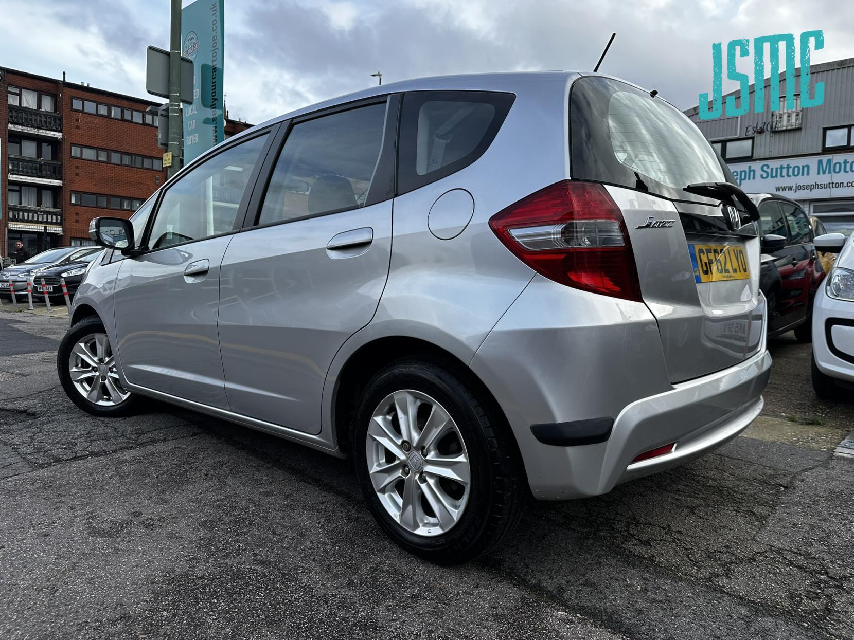 Honda Jazz 1.4 i-VTEC ES Hatchback 5dr Petrol Manual Euro 5 (99 ps)