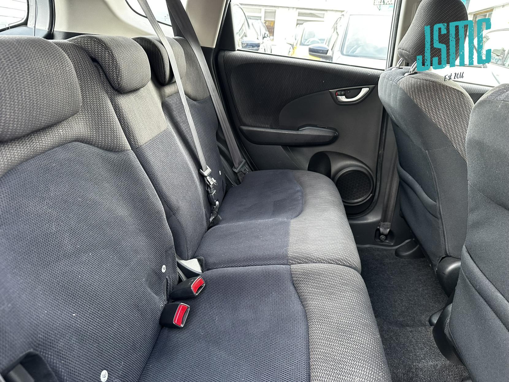 Honda Jazz 1.4 i-VTEC ES Hatchback 5dr Petrol Manual Euro 5 (99 ps)