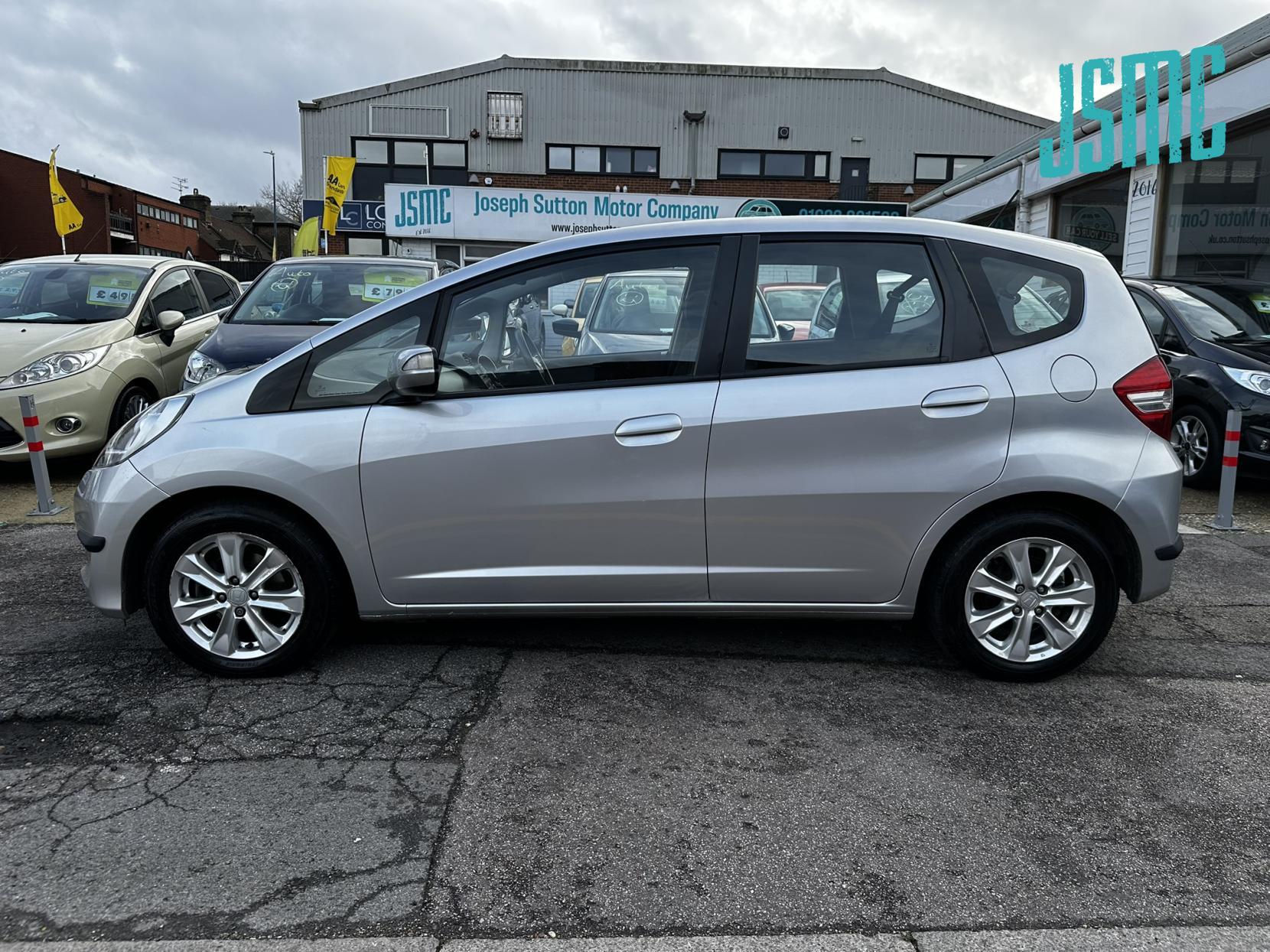 Honda Jazz 1.4 i-VTEC ES Hatchback 5dr Petrol Manual Euro 5 (99 ps)