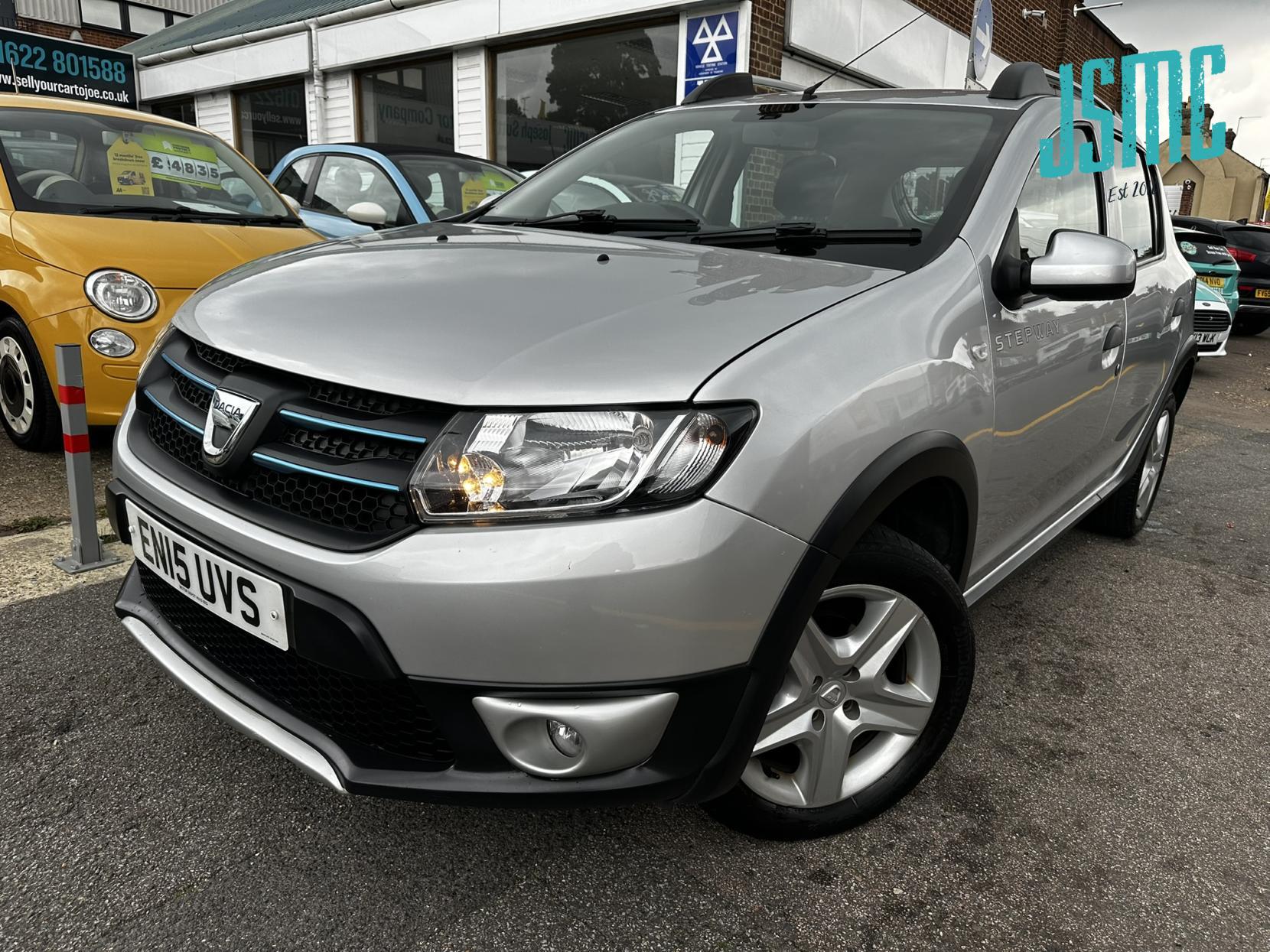 Dacia Sandero Stepway 0.9 TCe Laureate Hatchback 5dr Petrol Manual Euro 5 (90 ps)