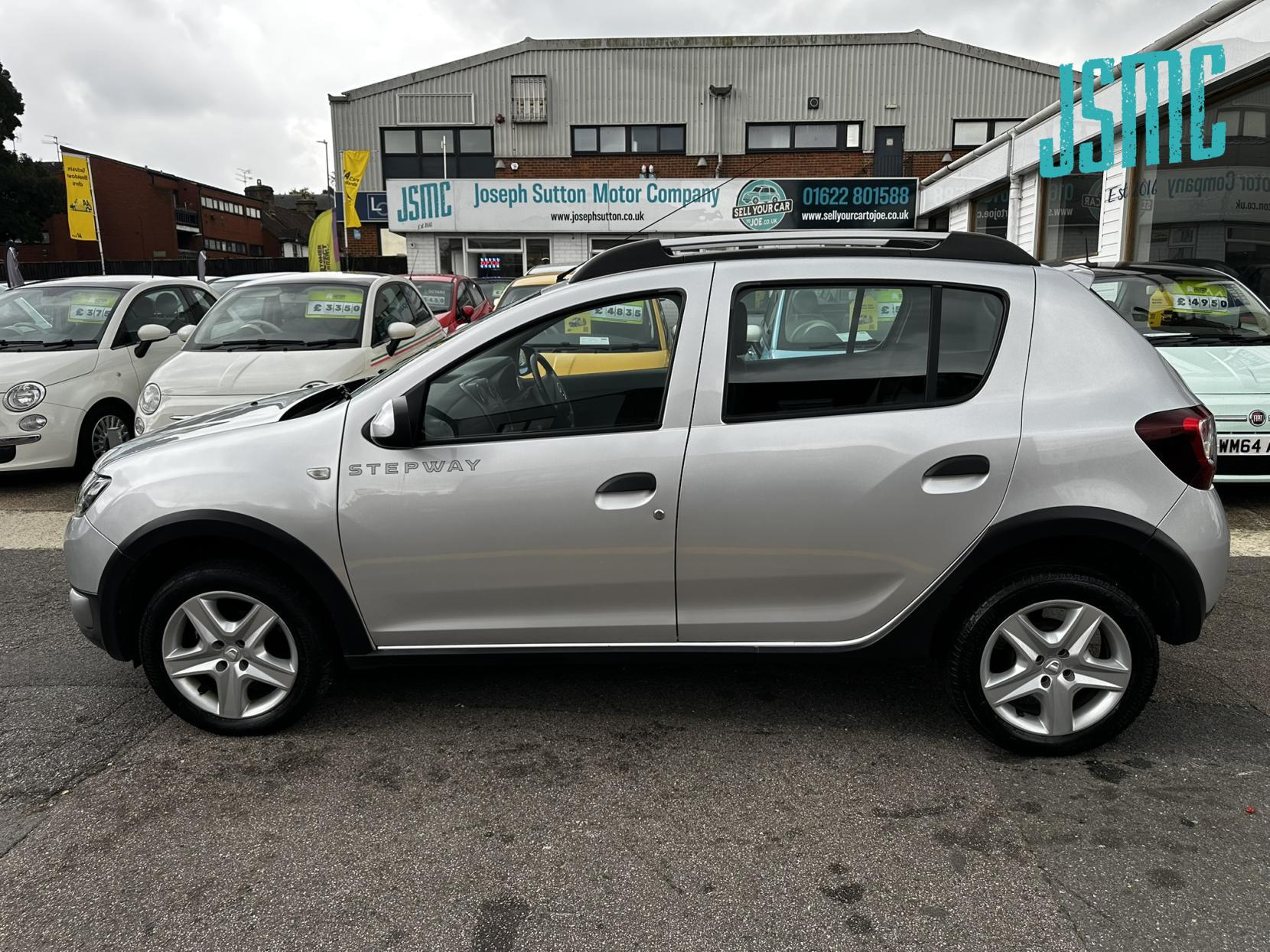 Dacia Sandero Stepway 0.9 TCe Laureate Hatchback 5dr Petrol Manual Euro 5 (90 ps)