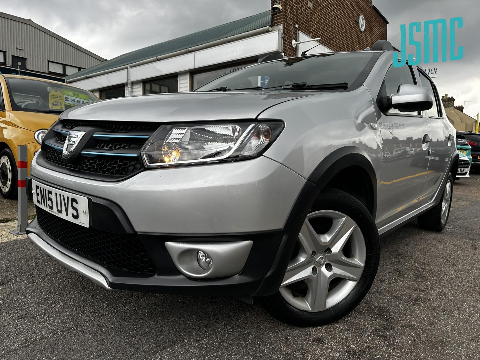 Dacia Sandero Stepway 0.9 TCe Laureate Hatchback 5dr Petrol Manual Euro 5 (90 ps)