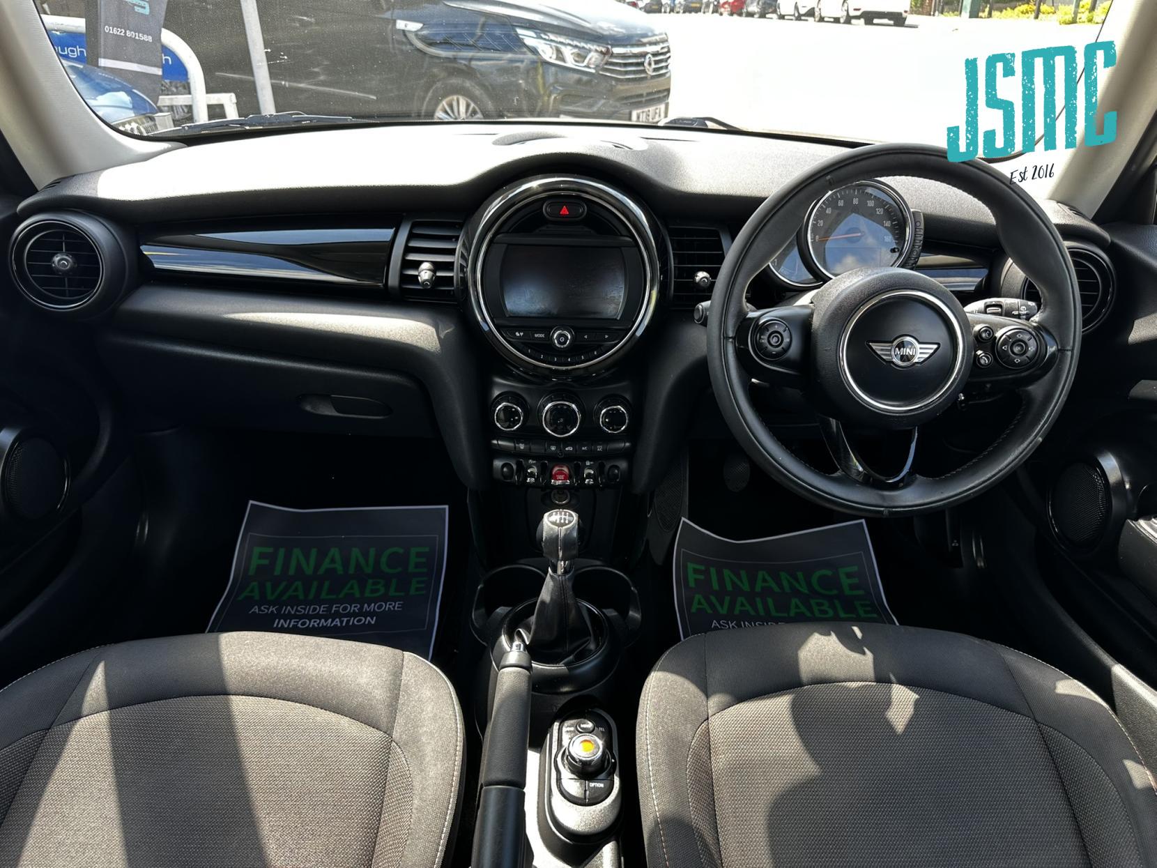 MINI Hatch 1.2 One Hatchback 3dr Petrol Manual Euro 6 (s/s) (102 ps)