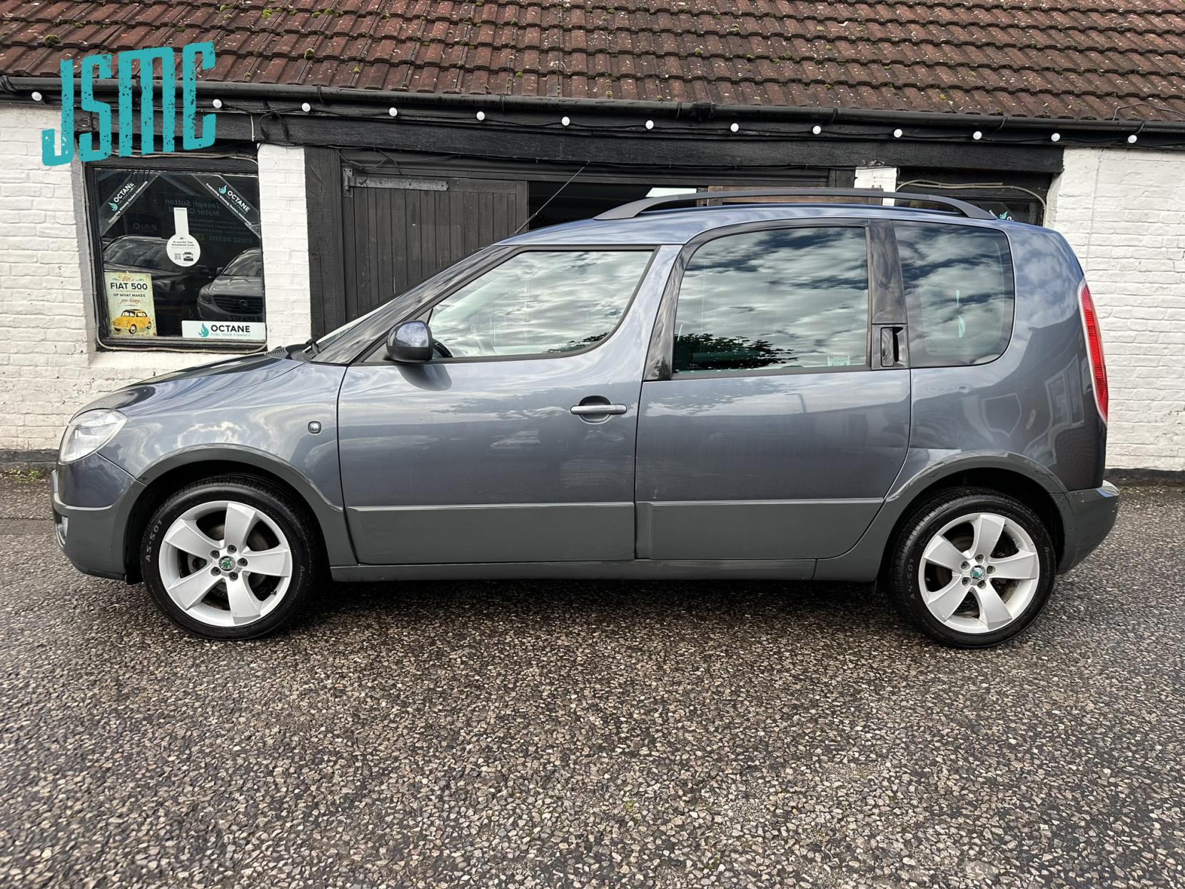 Skoda Roomster 1.4 16V Scout MPV 5dr Petrol Manual (162 g/km, 85 bhp)