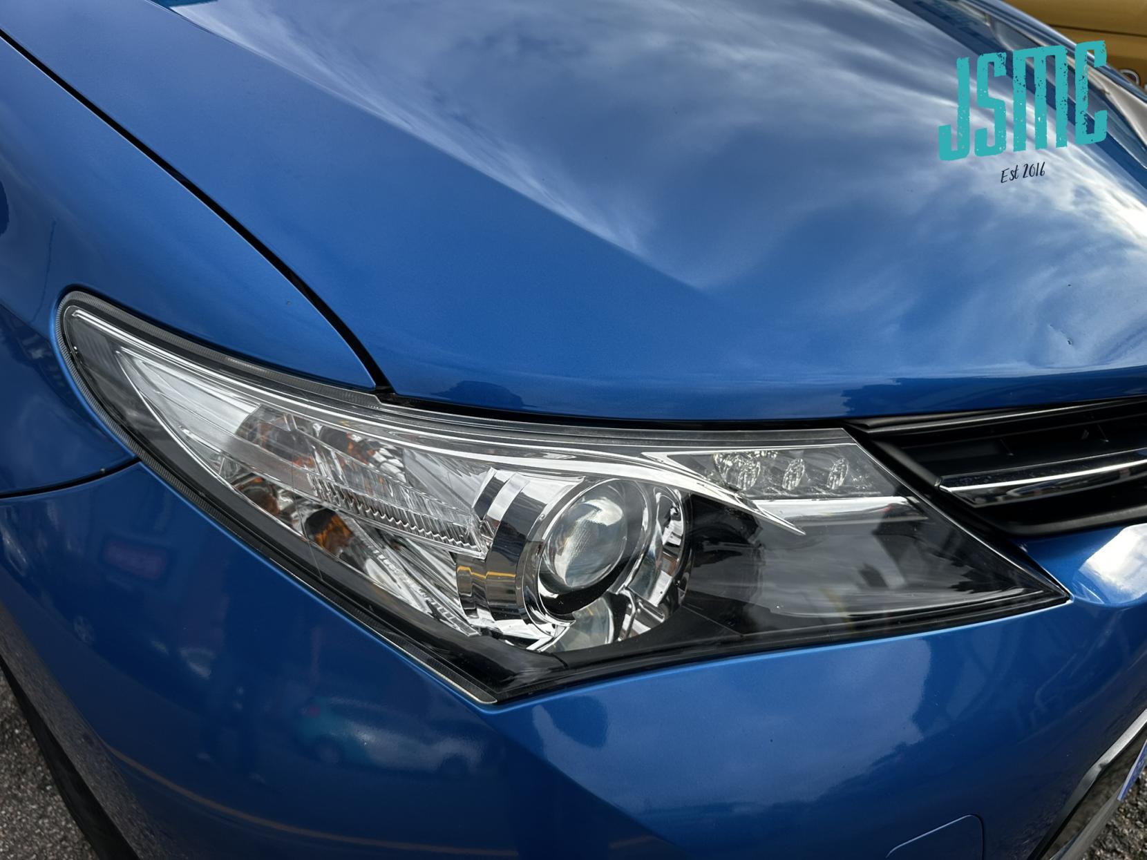 Toyota Auris 1.33 Dual VVT-i Icon Hatchback 5dr Petrol Manual Euro 5 (s/s) (101 ps)