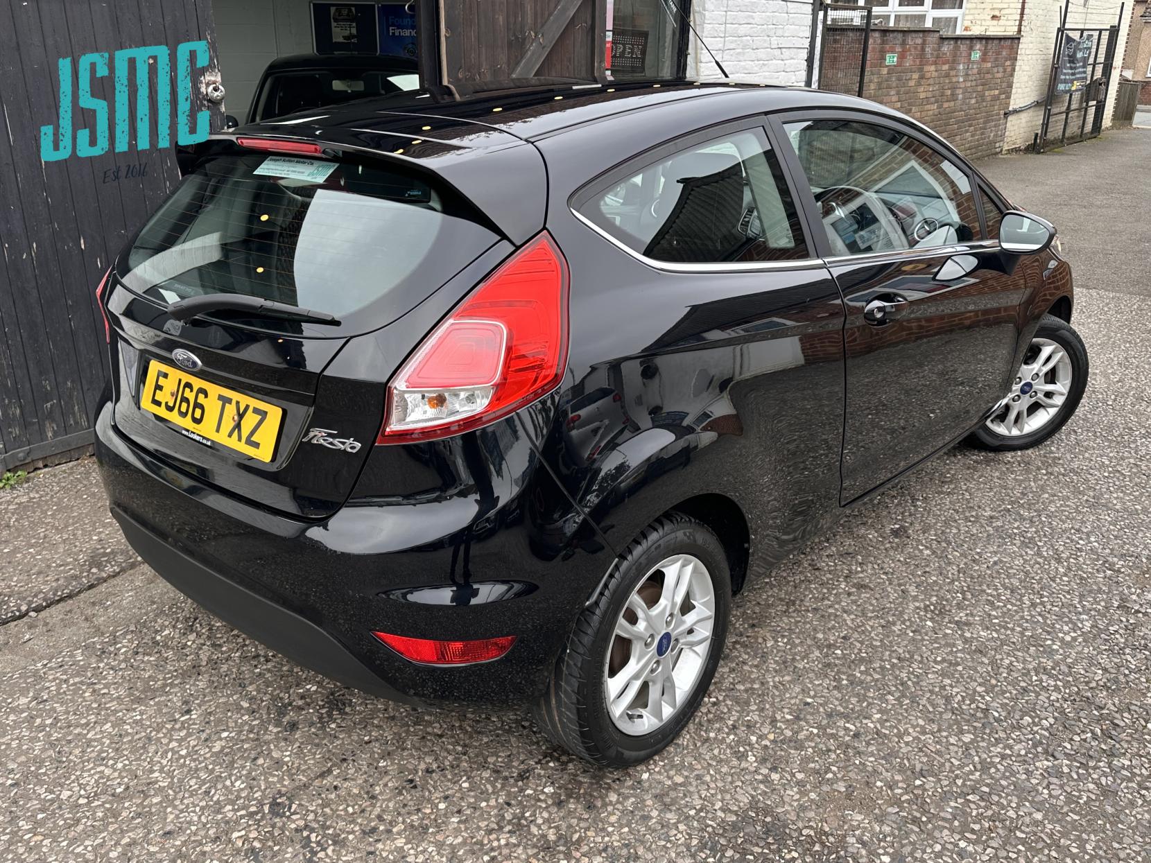 Ford Fiesta 1.25 Zetec Hatchback 3dr Petrol Manual Euro 6 (82 ps)