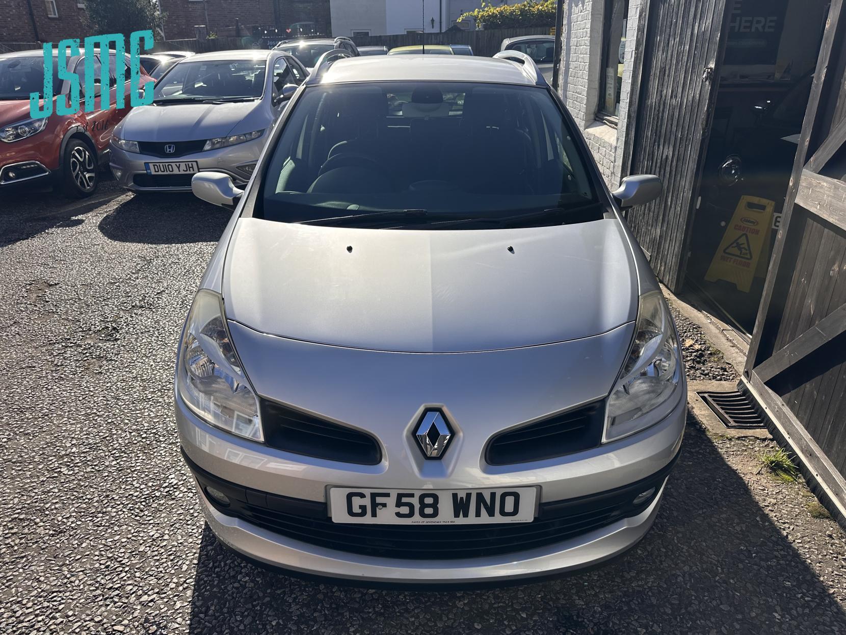 Renault Clio 1.2 16v Dynamique Sport Tourer 5dr Petrol Manual (137 g/km, 100 bhp)