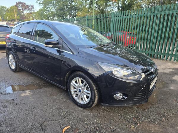 Ford Focus 1.0T EcoBoost Titanium Hatchback 5dr Petrol Manual Euro 5 (s/s) (125 ps)
