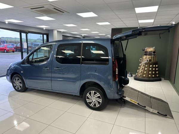 Citroen Berlingo Wheelchair adapted with a lower floor and ramp, 1.6 BlueHDi Feel Multispace MPV 5dr Diesel Manual Euro 6 (100 ps)