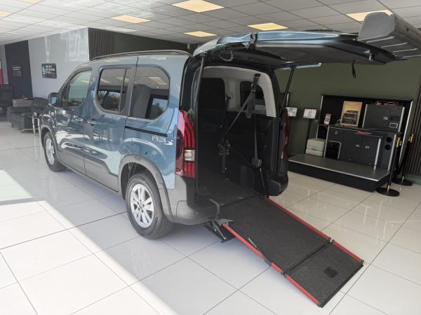 Peugeot Rifter JUST 1,748 MILES! 2024 WHEELCHAIR ADAPTED MPV,  CARRIES 4 IN TOTAL WITH A WINCH! SAVE &pound;3,000!