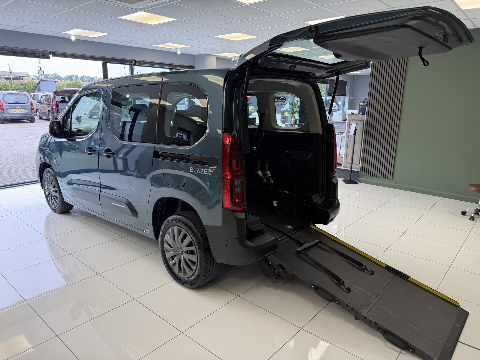 Citroen Berlingo 2025 AUTO WAV, JUST 1,642 MILES! WINCH INCLUDED, 2028 WARRANTY! 1.5 BlueHDi PLUS M 5dr Diesel EAT8 Euro 6  (130 ps)