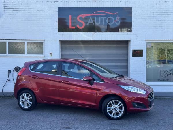 Ford Fiesta 1.5 TDCi Zetec Hatchback 5dr Diesel Manual Euro 6 (75 ps)
