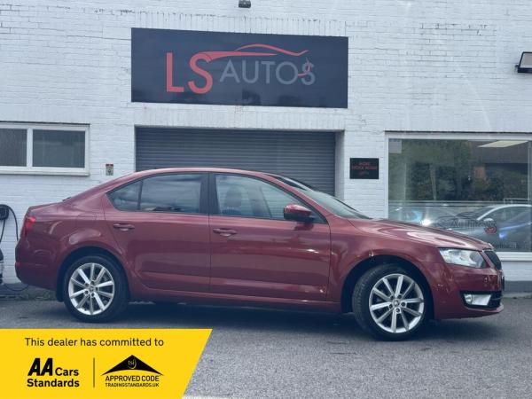 Skoda Octavia 1.4 TSI Elegance Hatchback 5dr Petrol DSG Euro 5 (s/s) (140 ps)