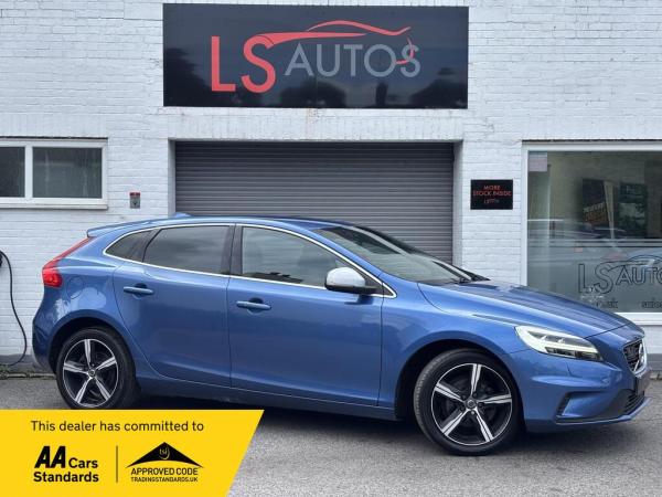Volvo V40 2.0 D2 R-Design Nav Plus Hatchback 5dr Diesel Manual Euro 6 (s/s) (120 ps)