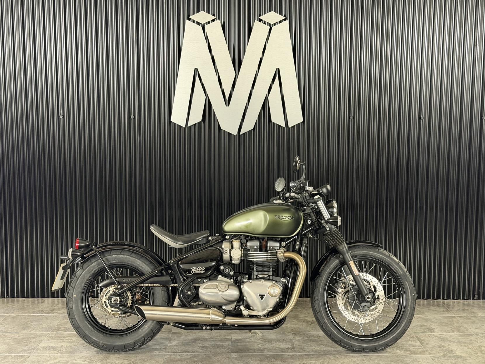 Triumph Bobber 1200 Custom Cruiser Petrol Manual Euro 4 (77 ps)