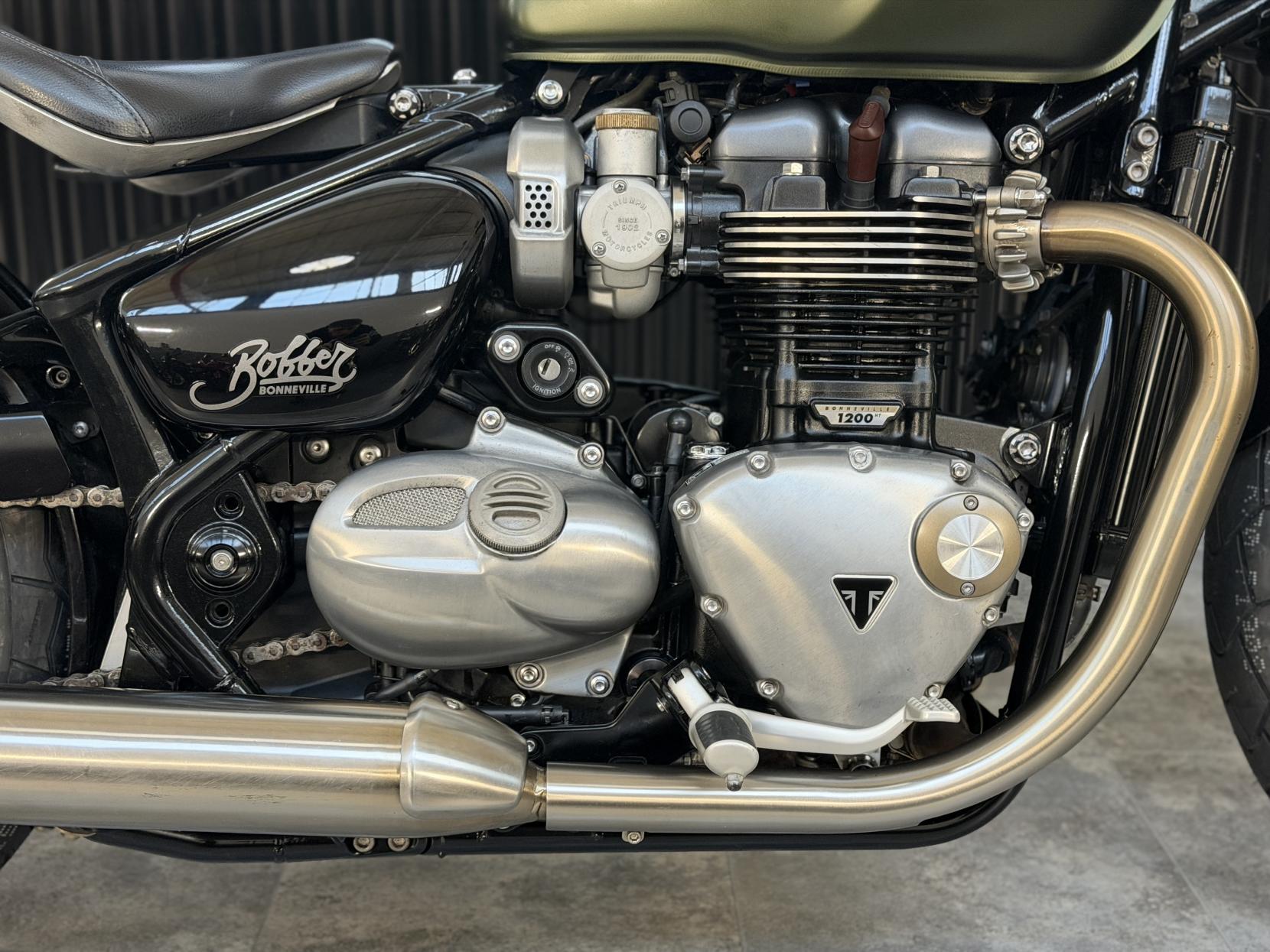 Triumph Bobber 1200 Custom Cruiser Petrol Manual Euro 4 (77 ps)