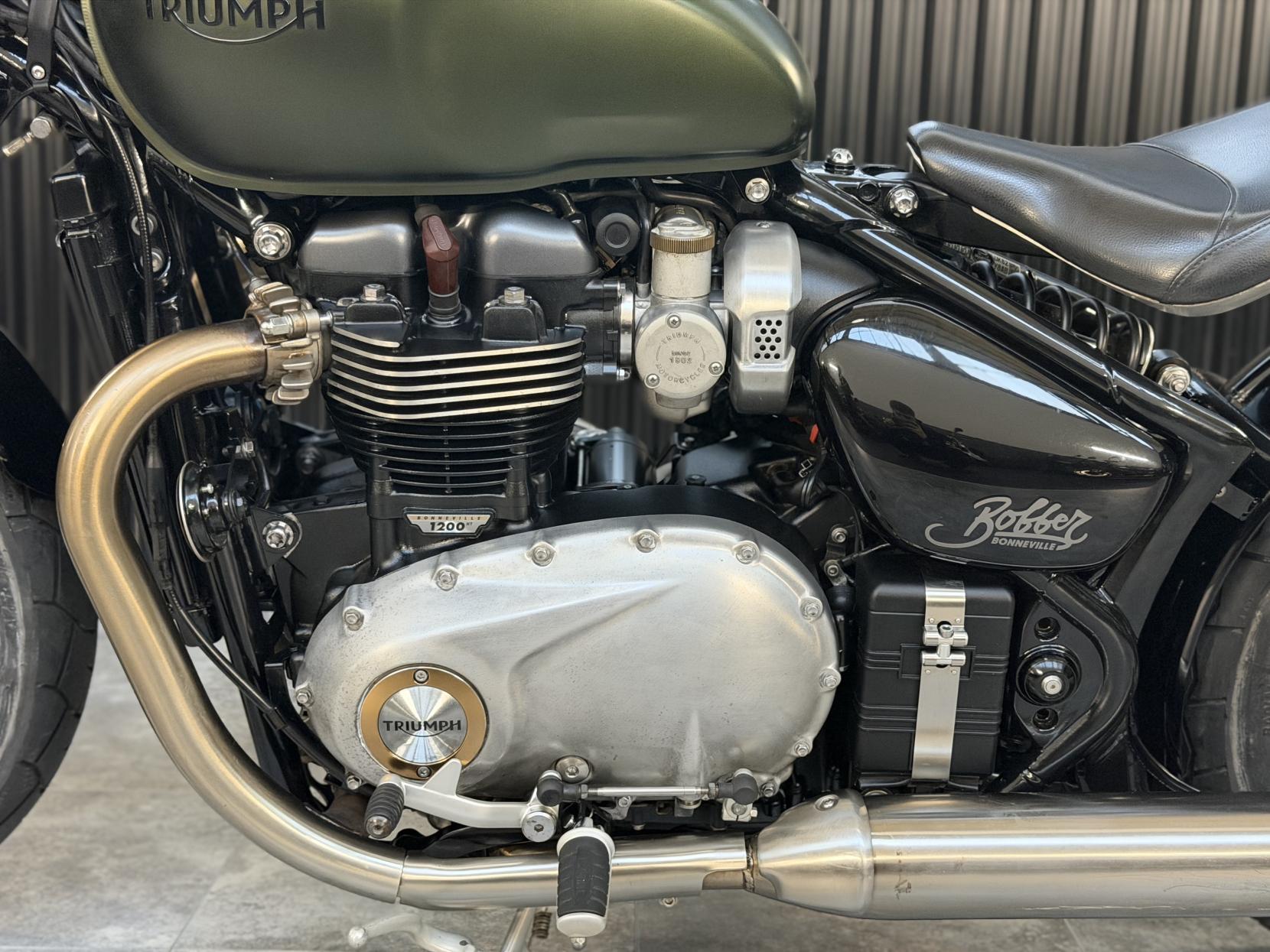 Triumph Bobber 1200 Custom Cruiser Petrol Manual Euro 4 (77 ps)