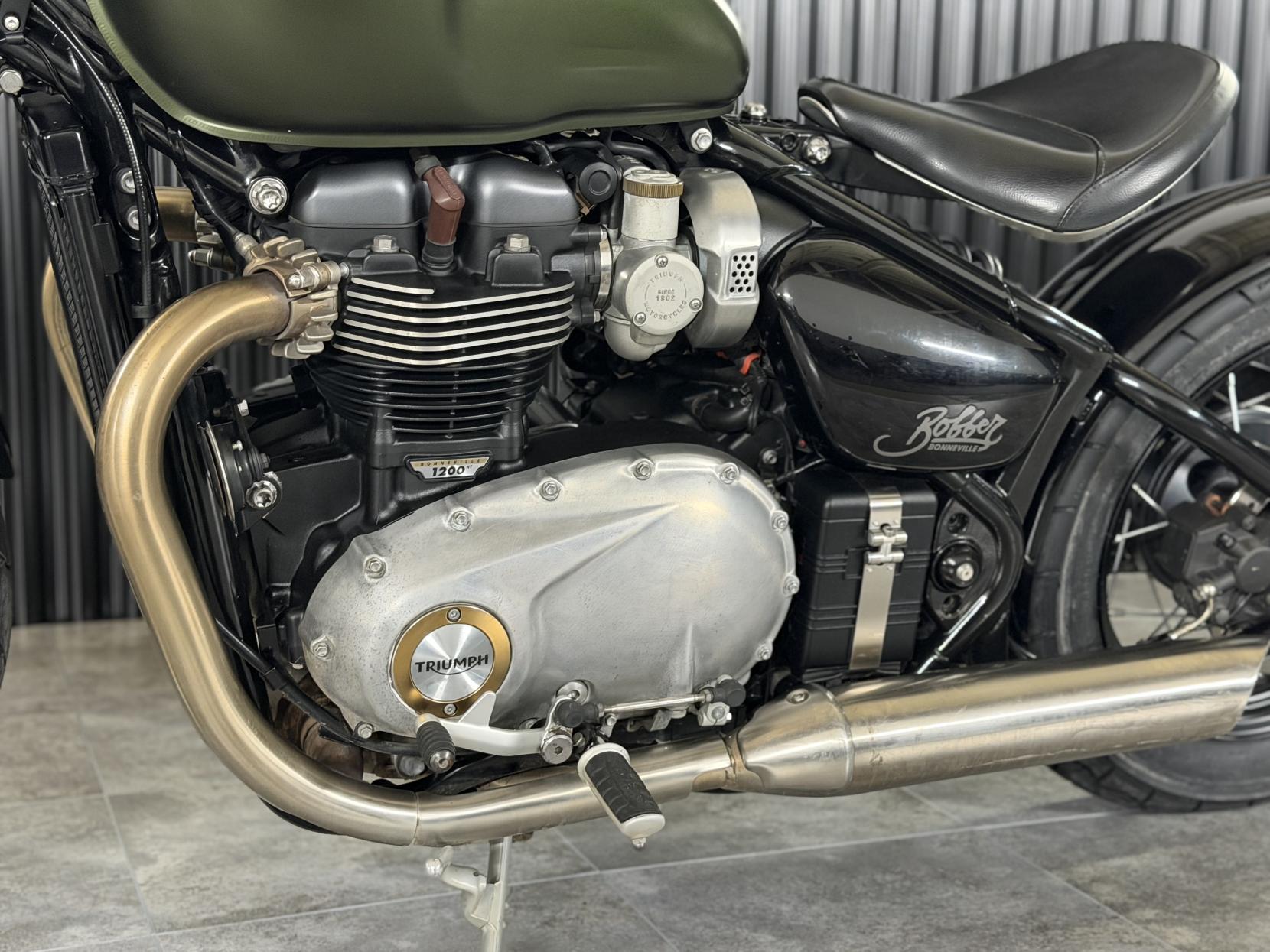 Triumph Bobber 1200 Custom Cruiser Petrol Manual Euro 4 (77 ps)