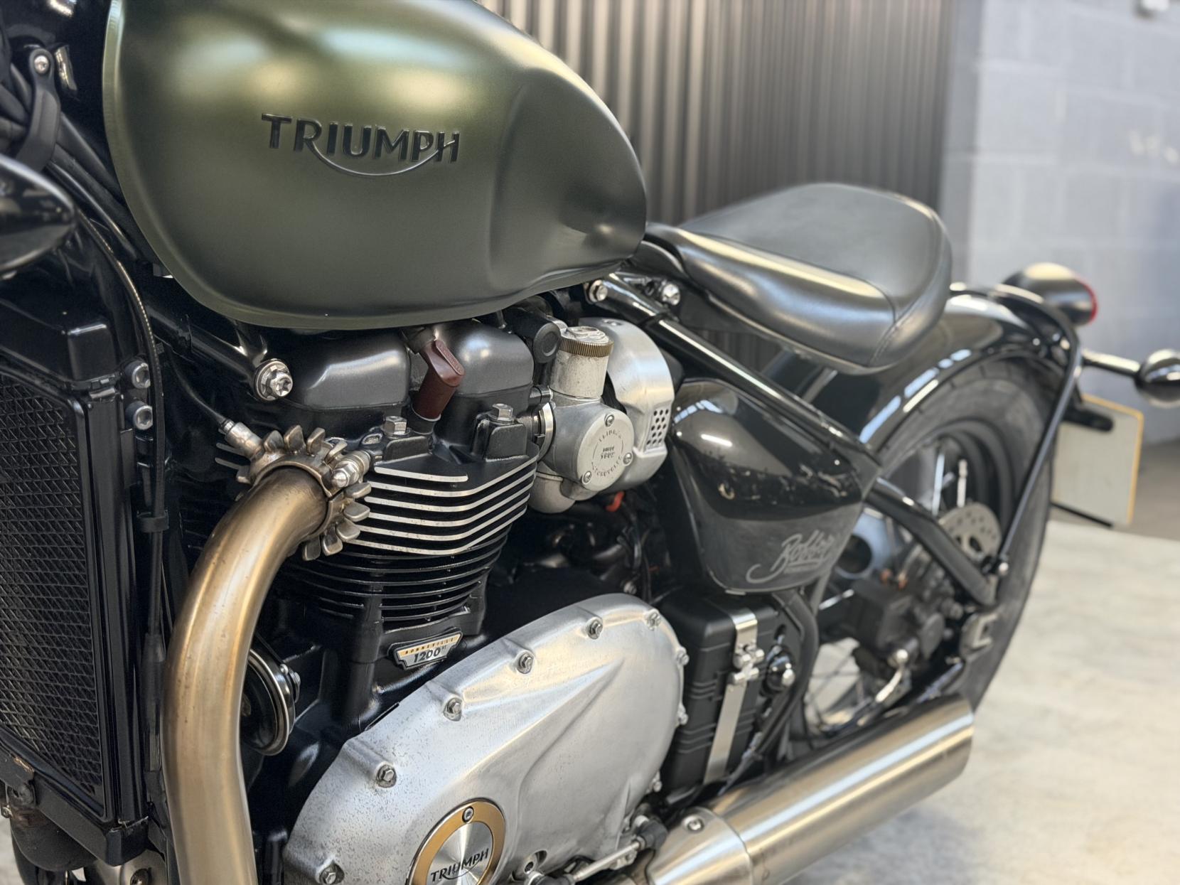 Triumph Bobber 1200 Custom Cruiser Petrol Manual Euro 4 (77 ps)